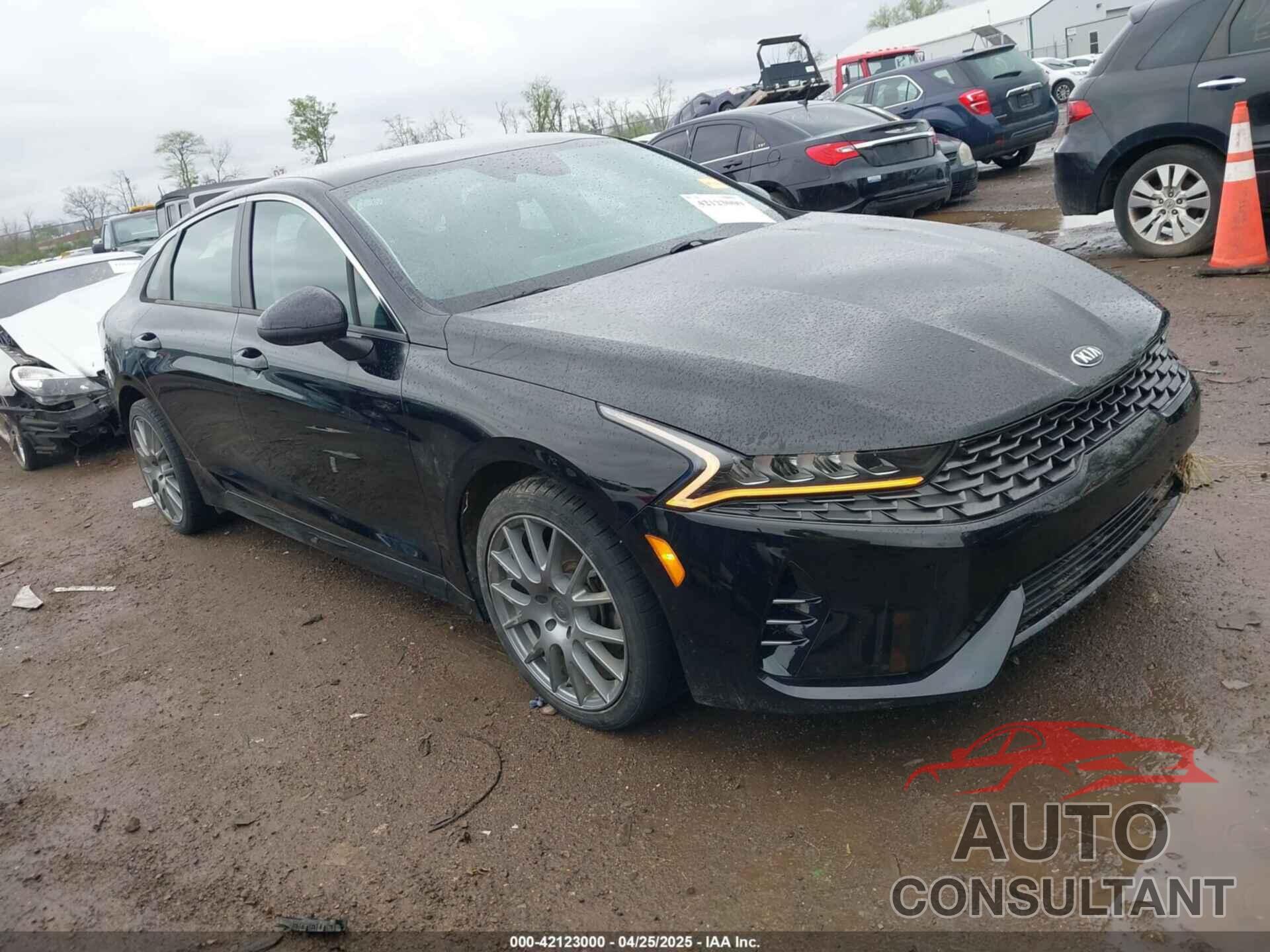 KIA K5 2021 - 5XXG14J22MG016708
