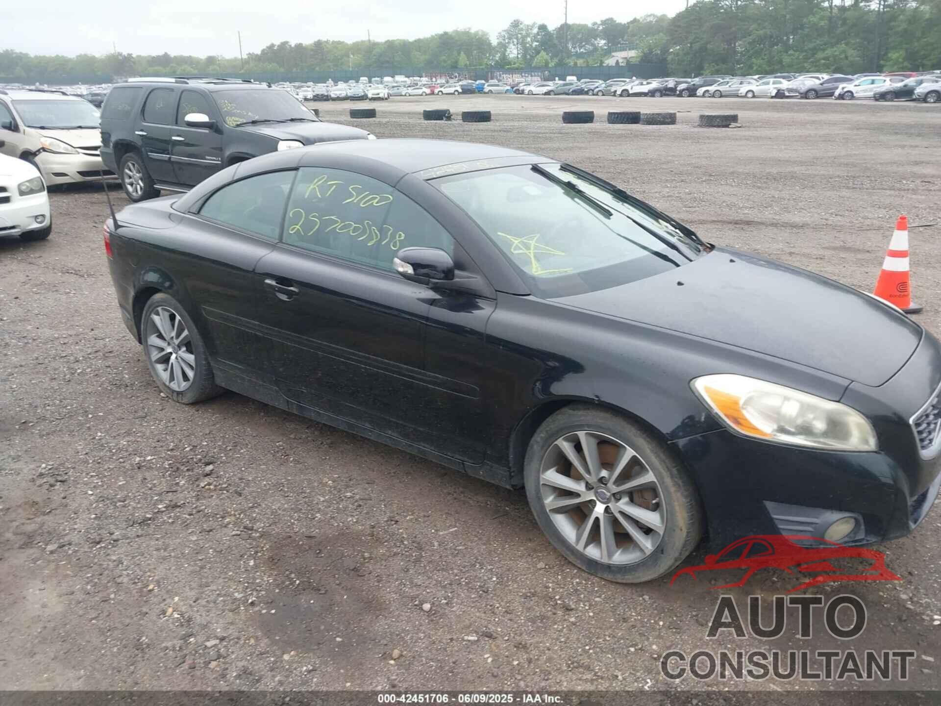 VOLVO C70 2011 - YV1672MC7BJ112128