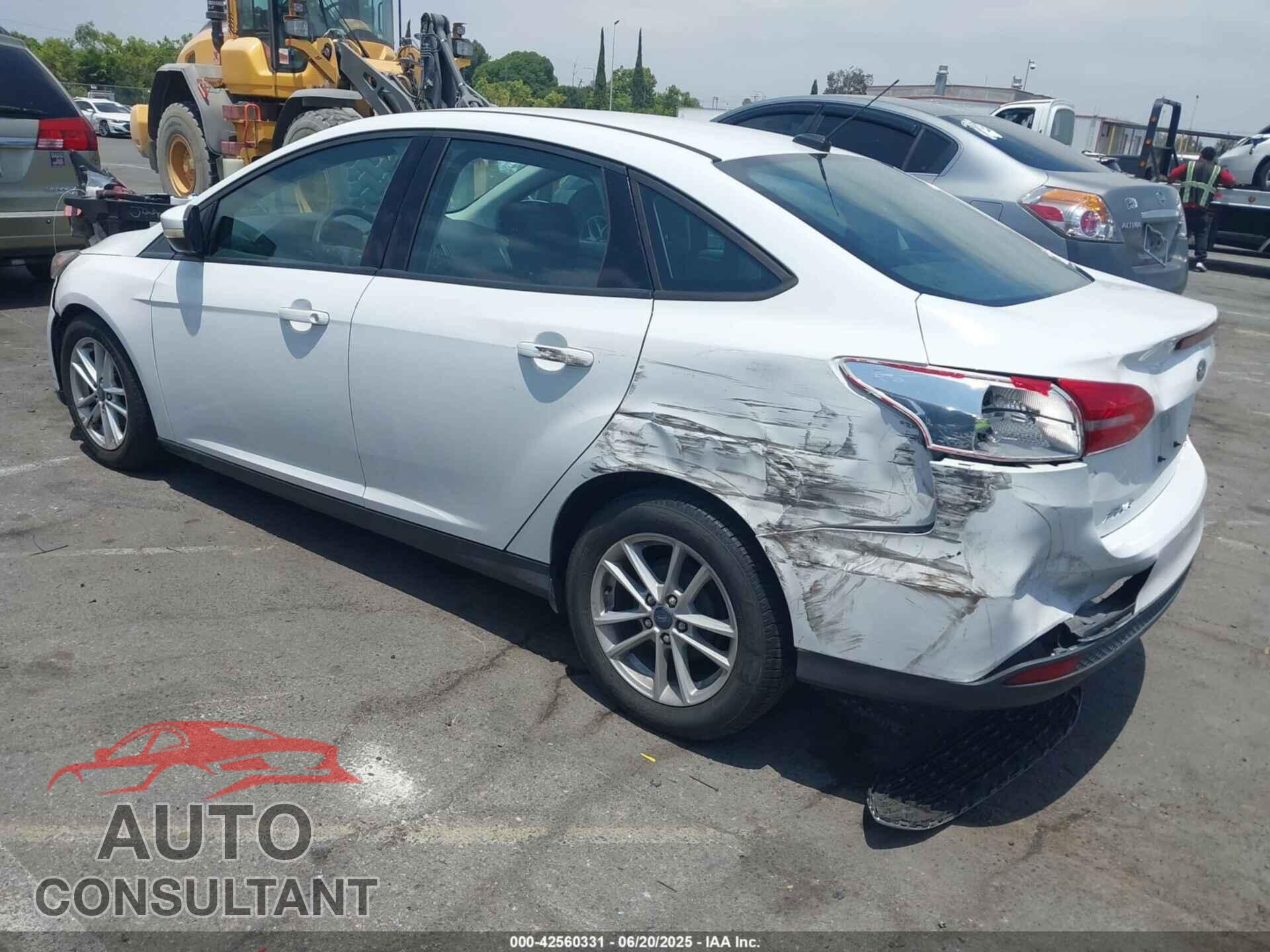 FORD FOCUS 2017 - 1FADP3F21HL217838