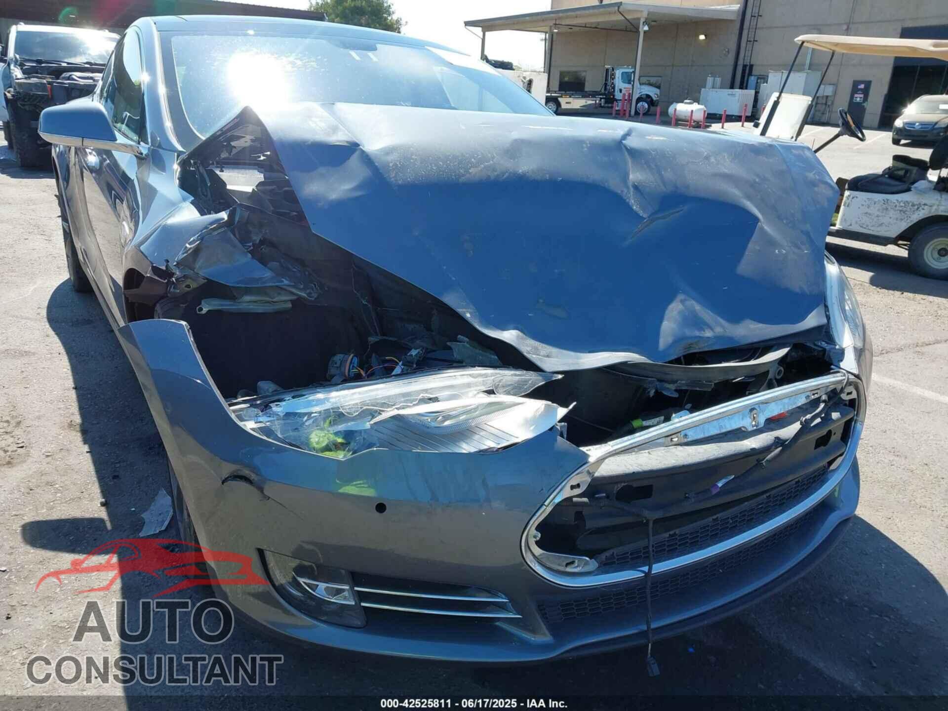 TESLA MODEL S 2014 - 5YJSA1H19EFP36971