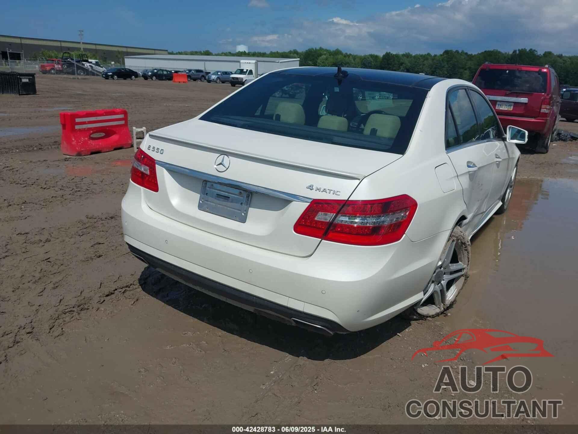 MERCEDES-BENZ E 550 2011 - WDDHF9AB9BA376107