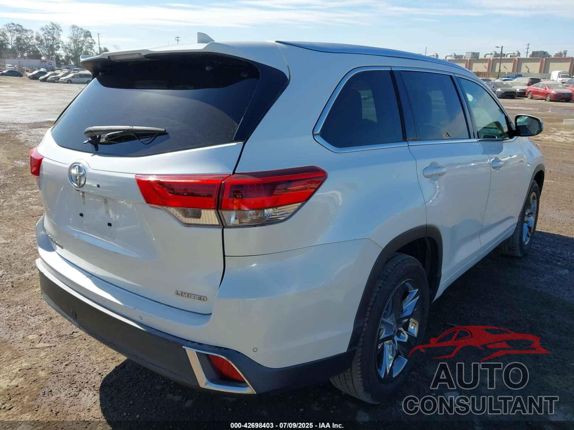 TOYOTA HIGHLANDER 2018 - 5TDYZRFH7JS264597