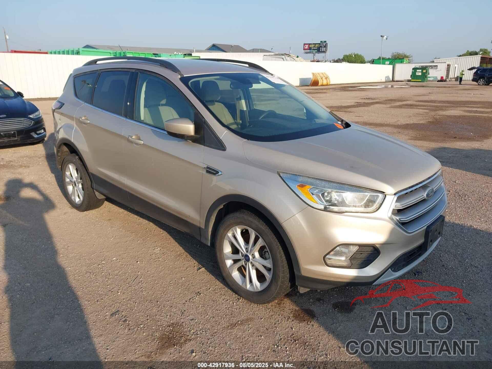 FORD ESCAPE 2017 - 1FMCU0GD4HUE27532