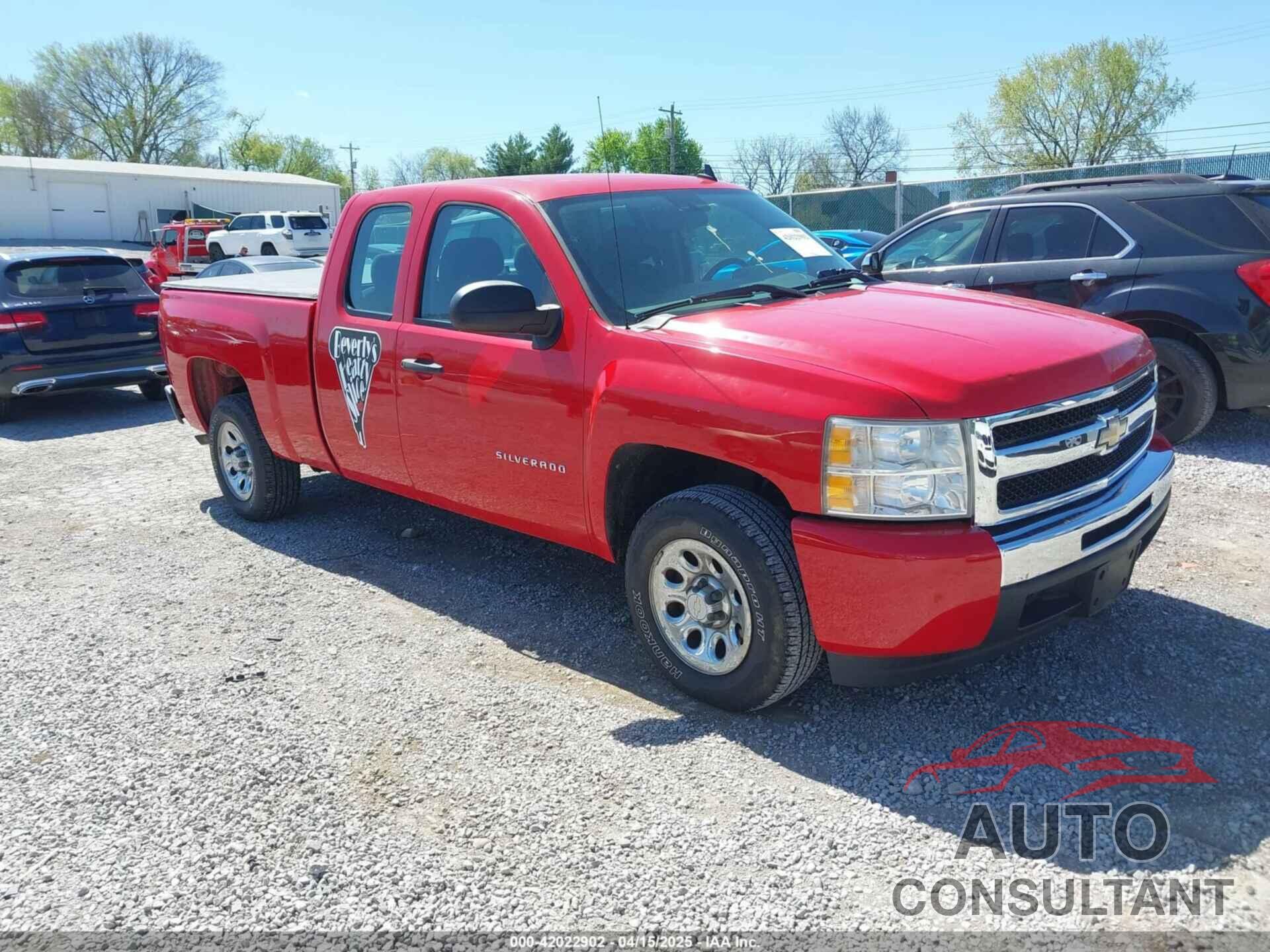 CHEVROLET SILVERADO 1500 2011 - 1GCRCPEXXBZ417282