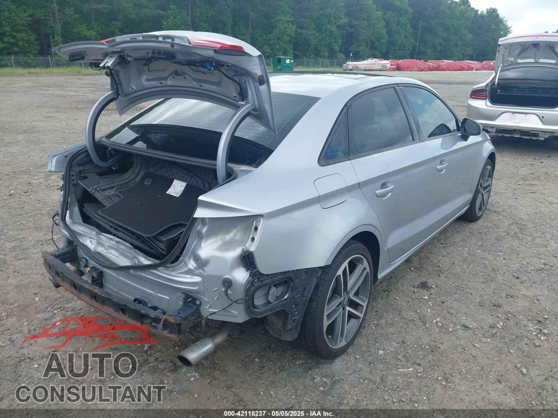 AUDI A3 2017 - WAUB8GFF2H1009940