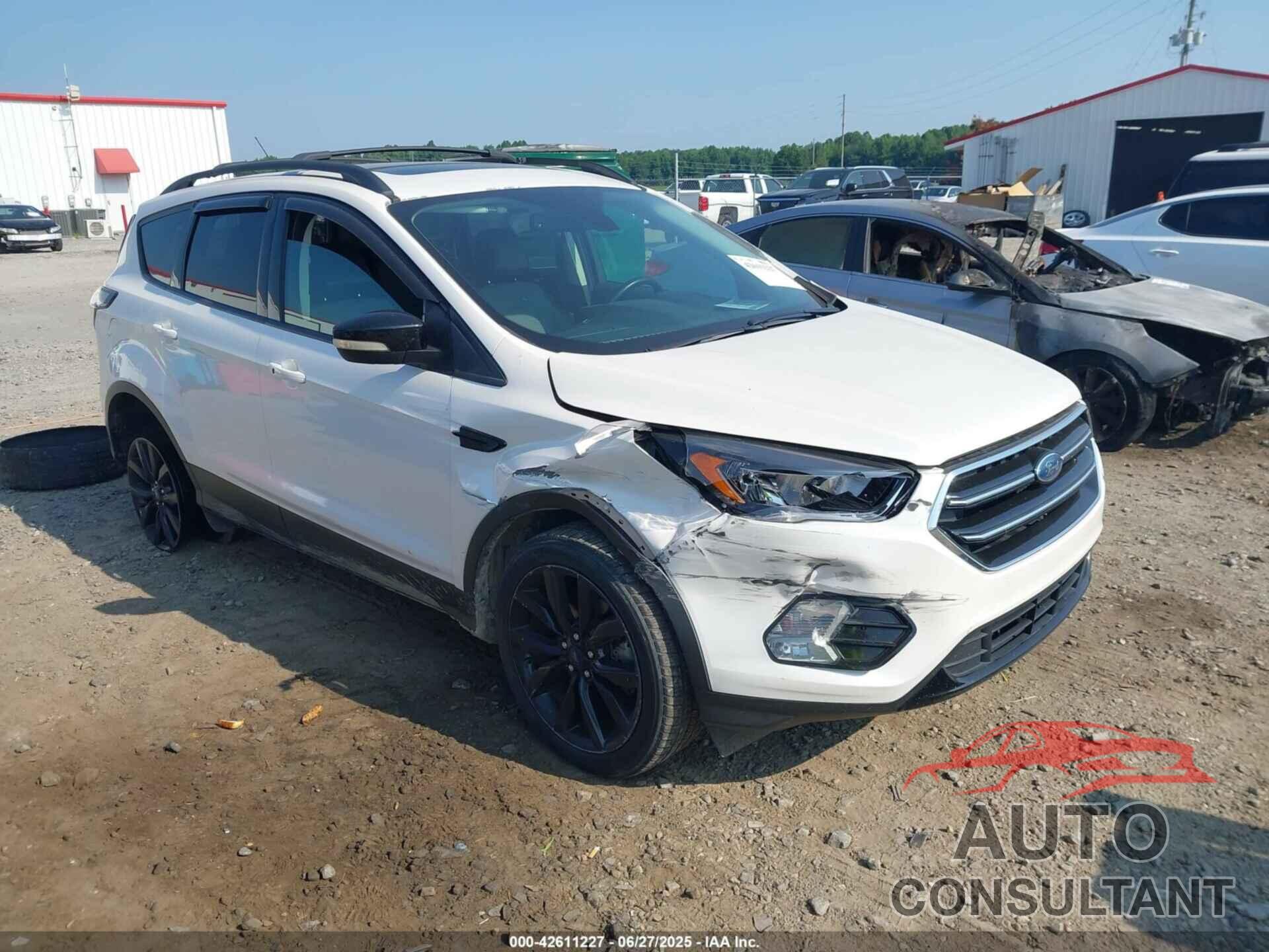 FORD ESCAPE 2017 - 1FMCU9JD9HUB27983