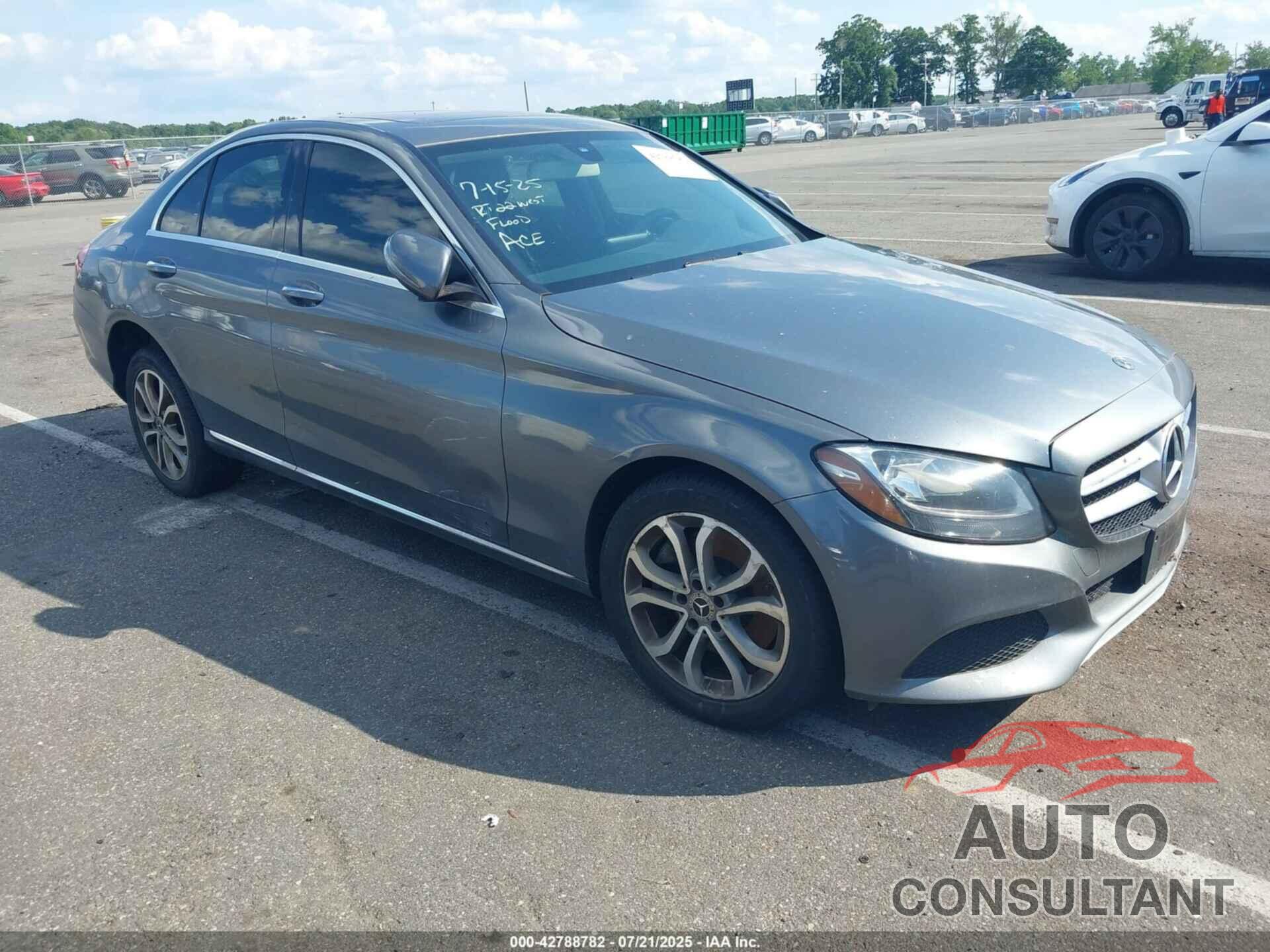 MERCEDES-BENZ C 300 2018 - 55SWF4KB4JU248039