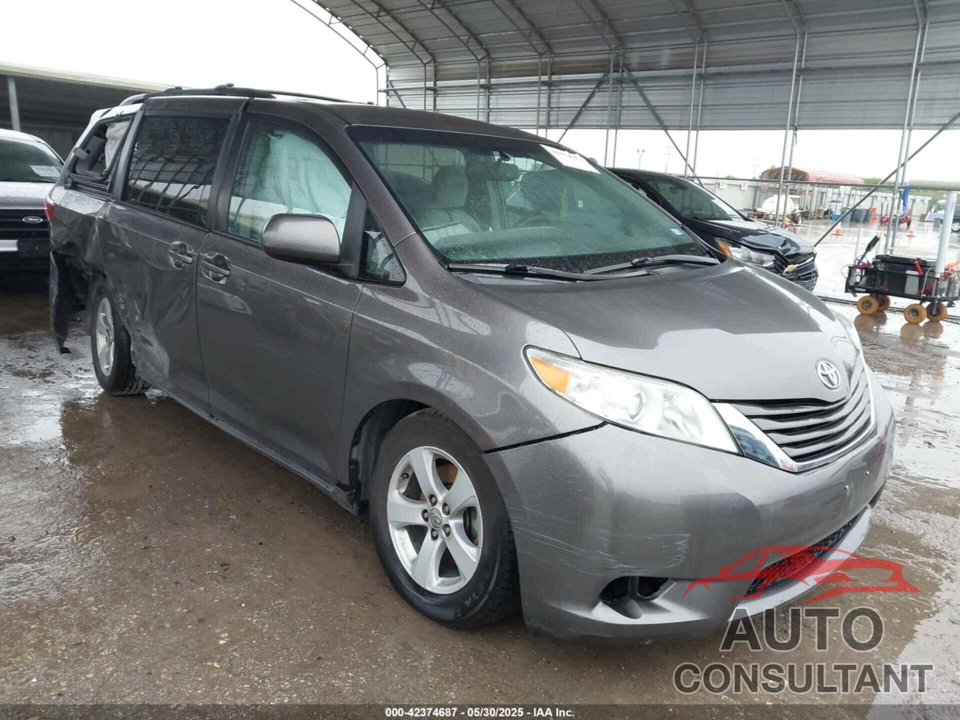 TOYOTA SIENNA 2016 - 5TDKK3DC9GS694686