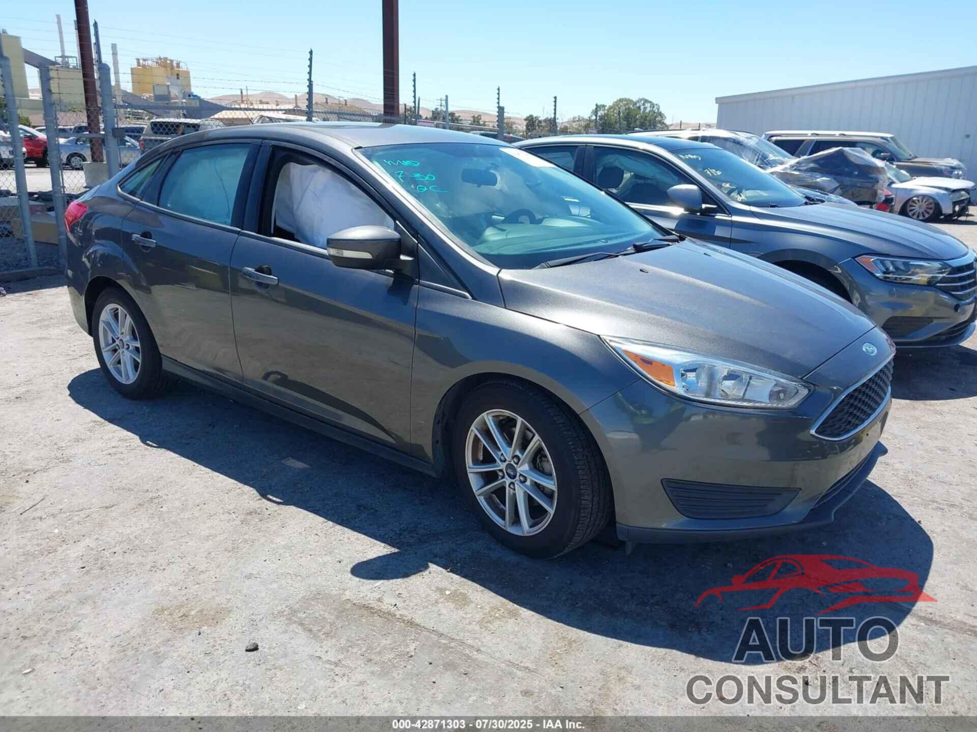 FORD FOCUS 2016 - 1FADP3F20GL203511