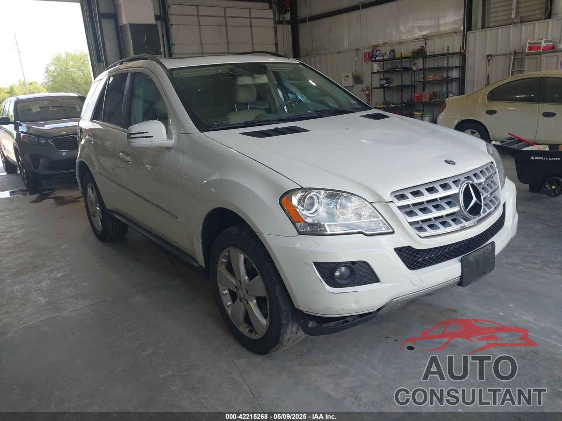 MERCEDES-BENZ ML 350 2011 - 4JGBB8GB4BA738479