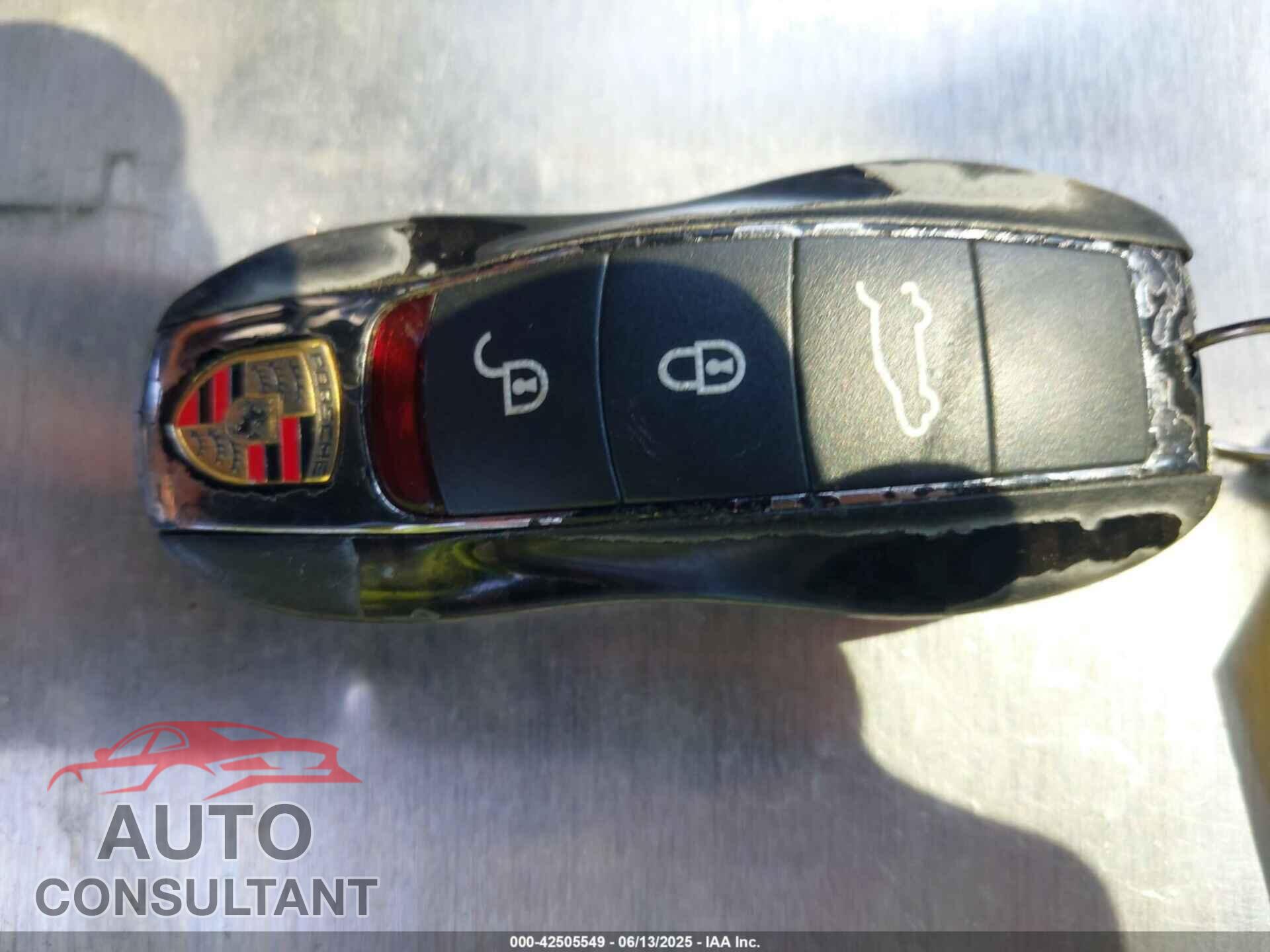 PORSCHE CAYENNE 2016 - WP1AA2A27GLA01974