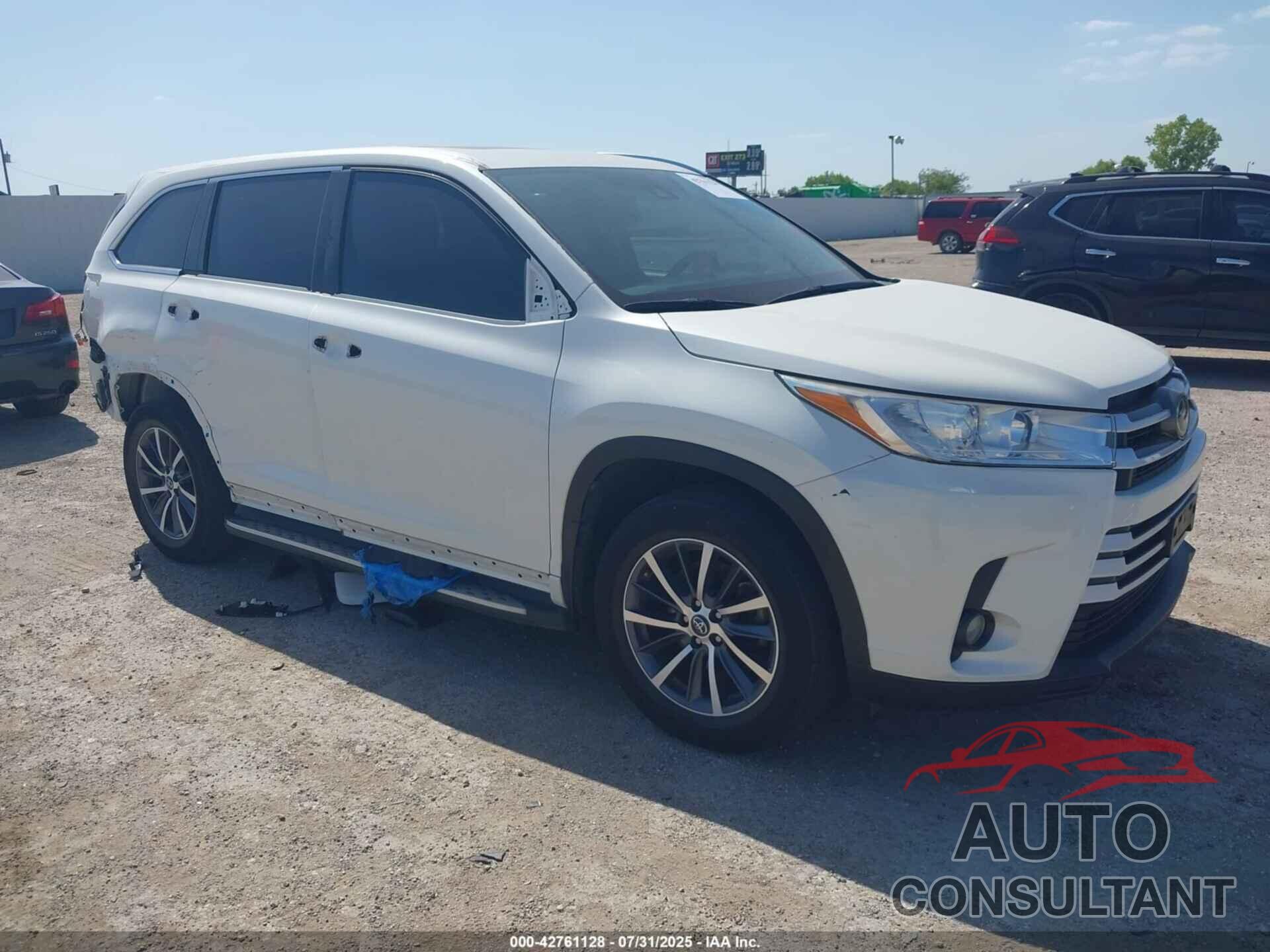 TOYOTA HIGHLANDER 2017 - 5TDJZRFH9HS516992