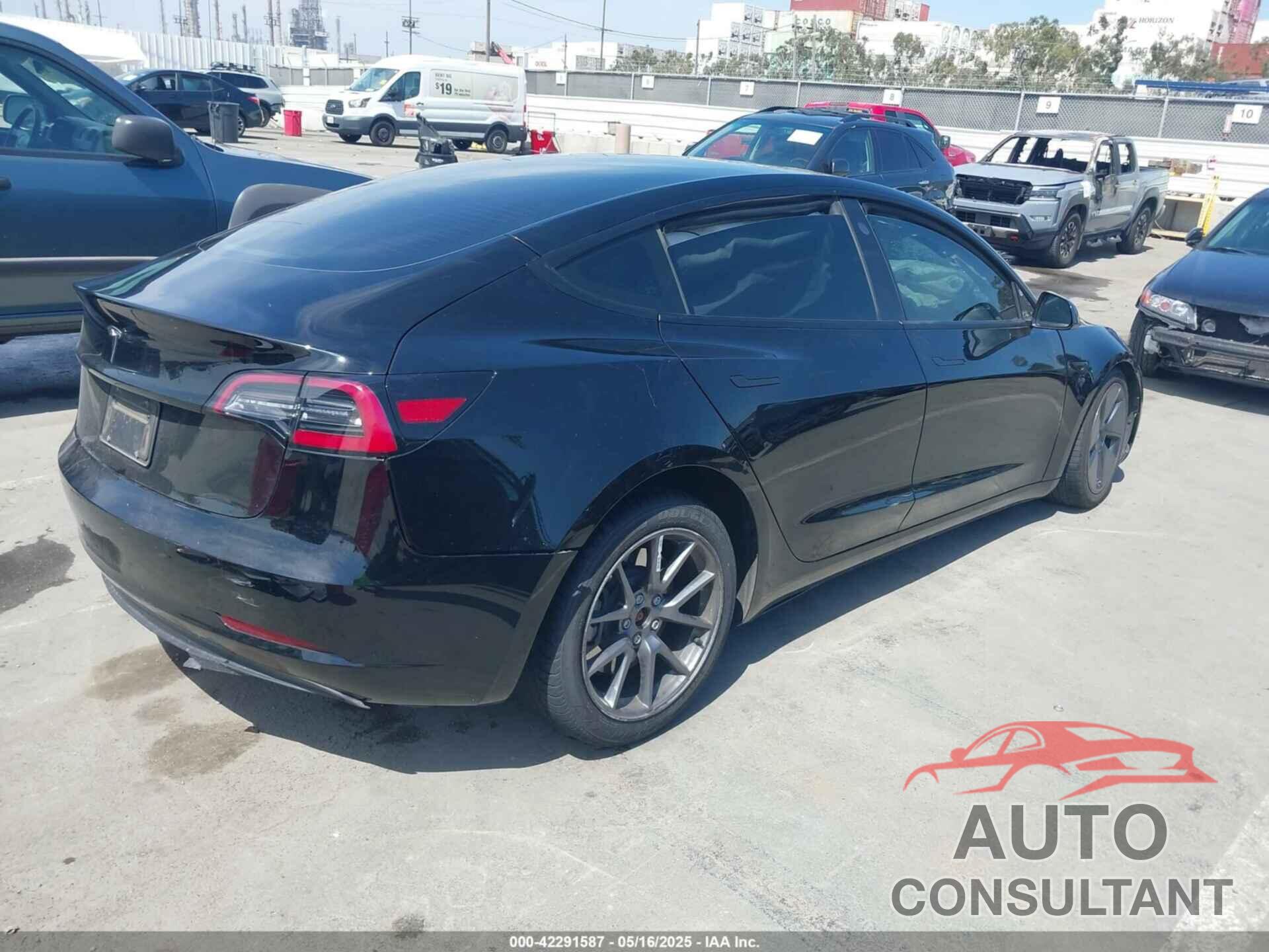 TESLA MODEL 3 2023 - 5YJ3E1EA3PF462120