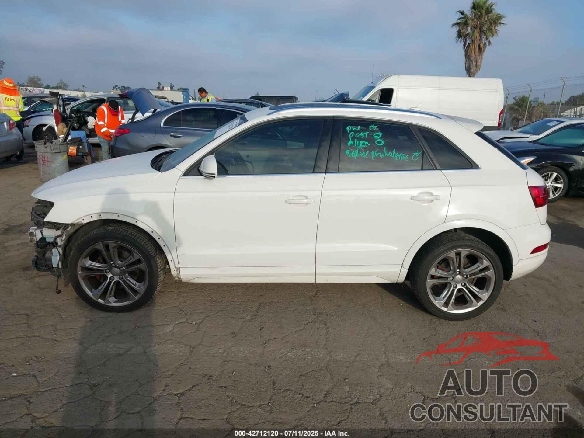 AUDI Q3 2017 - WA1JCCFS2HR017731