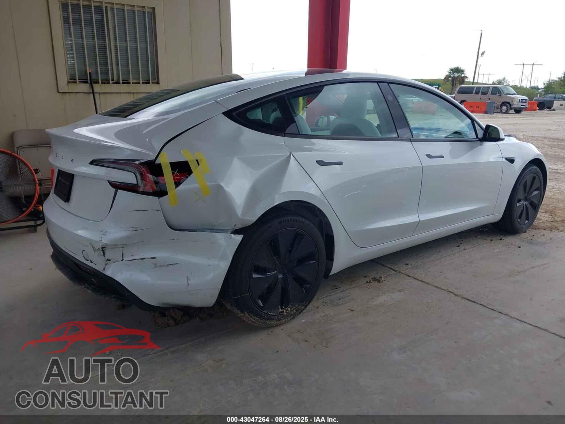 TESLA MODEL 3 2025 - 5YJ3E1EA3SF018972