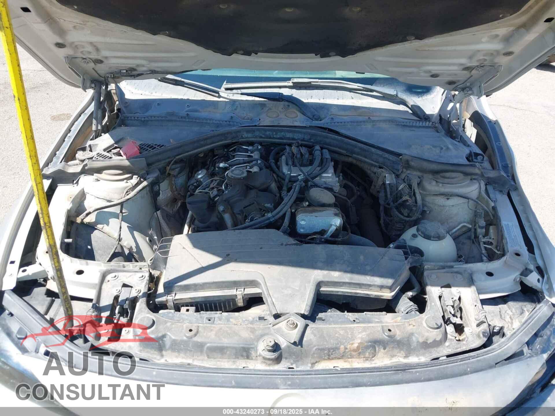 BMW 328I 2013 - WBA3A5C57DF352040