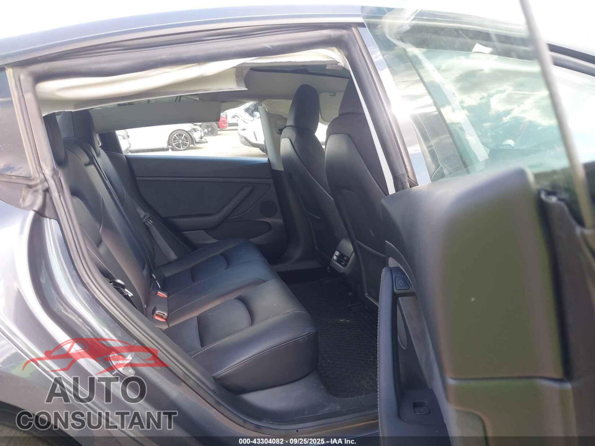 TESLA MODEL 3 2023 - 5YJ3E1EA1PF706315