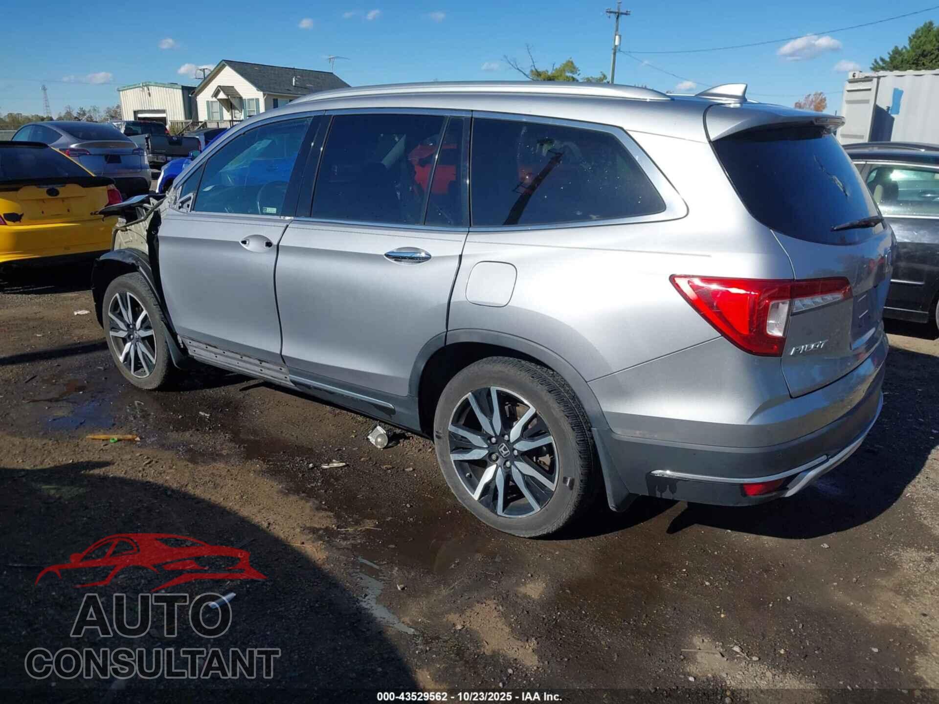 HONDA PILOT 2019 - 5FNYF6H02KB010431