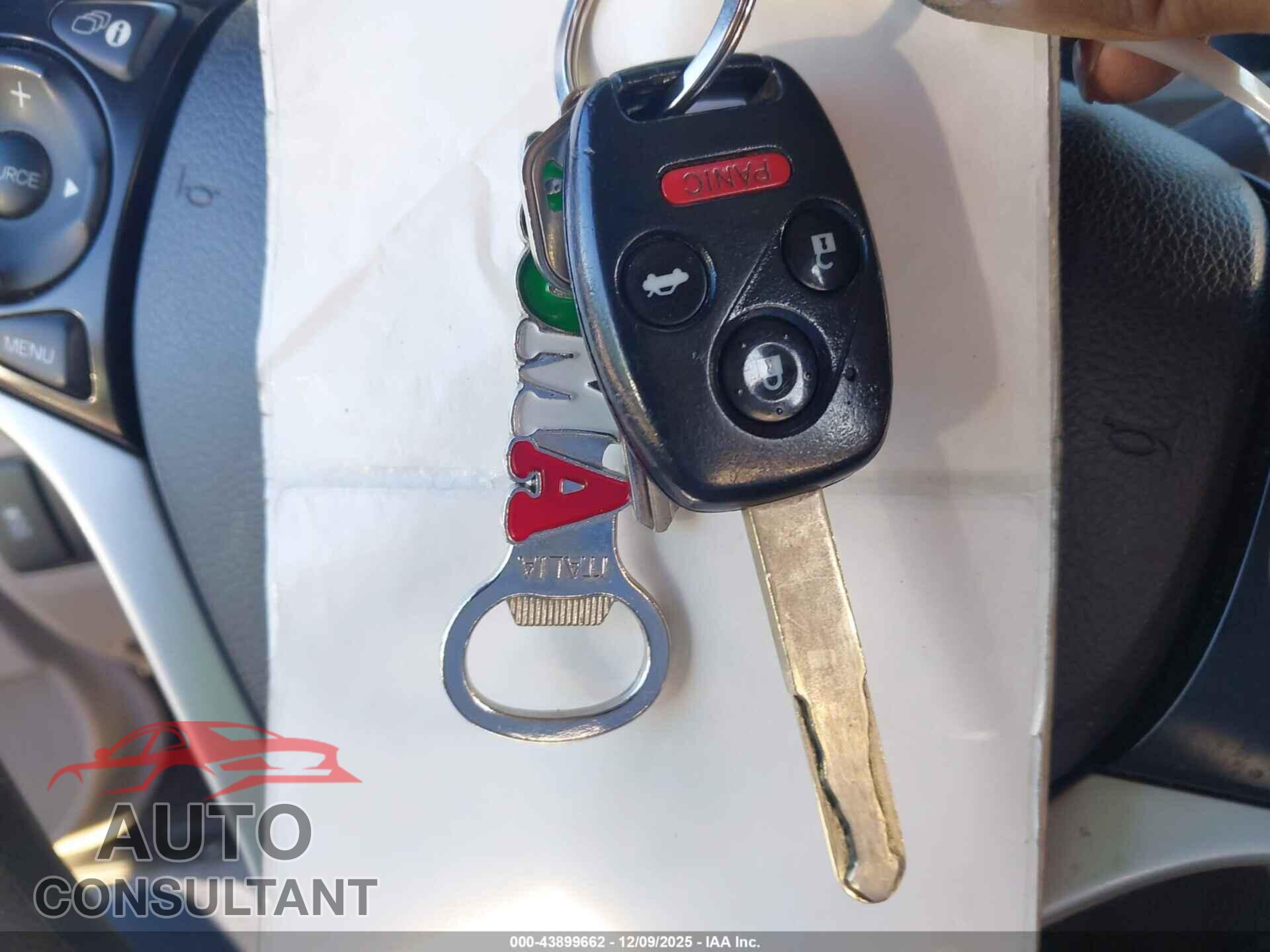 HONDA CIVIC 2012 - 2HGFB2F89CH568617