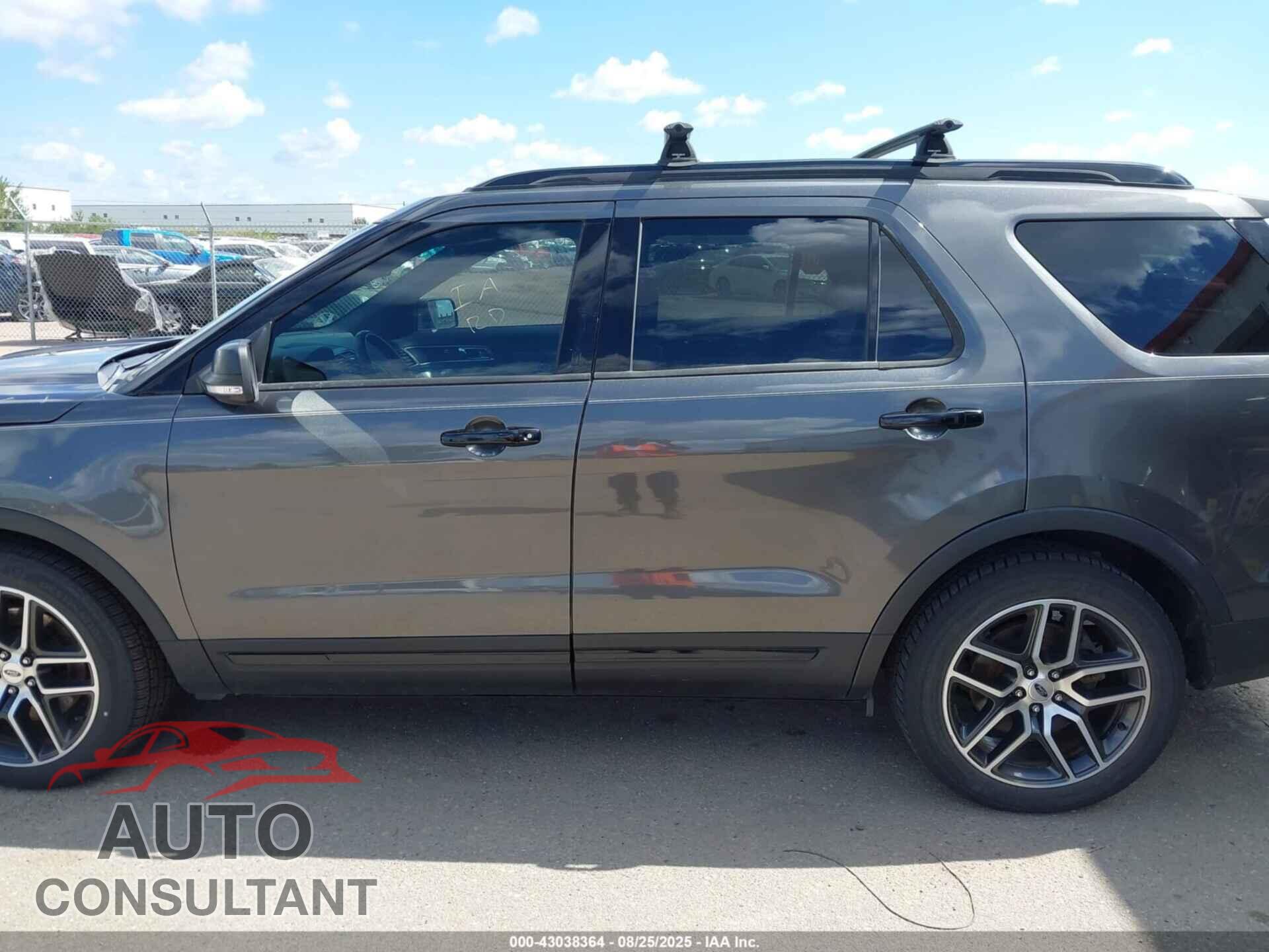 FORD EXPLORER 2016 - 1FM5K8GT2GGB05358