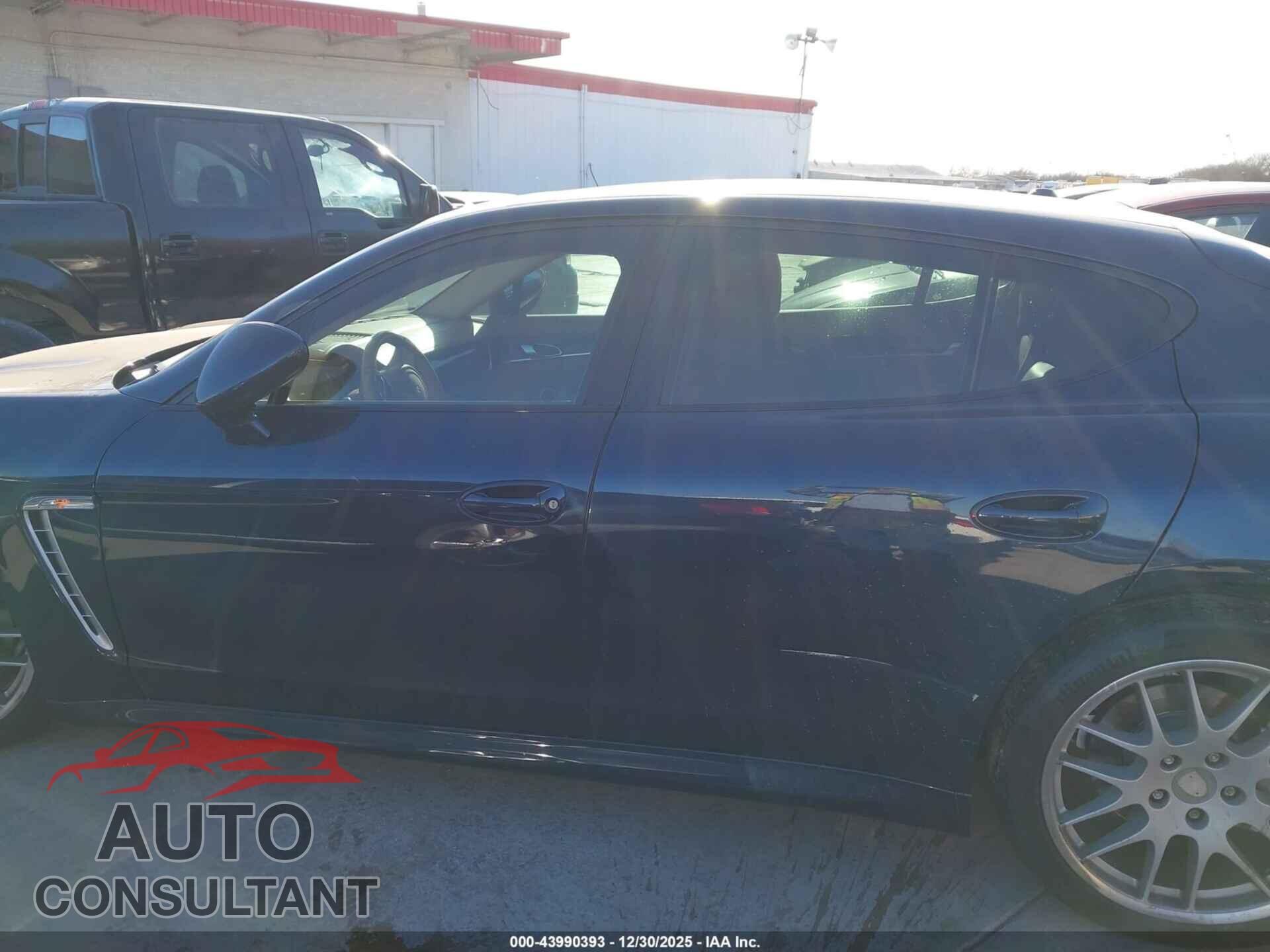 PORSCHE PANAMERA 2011 - WP0AA2A7XBL013400