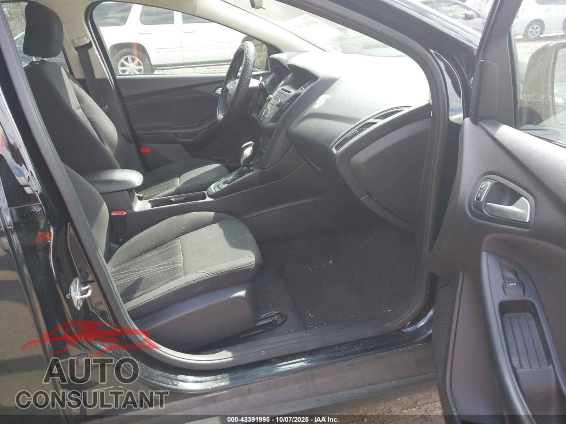 FORD FOCUS 2016 - 1FADP3F25GL377879