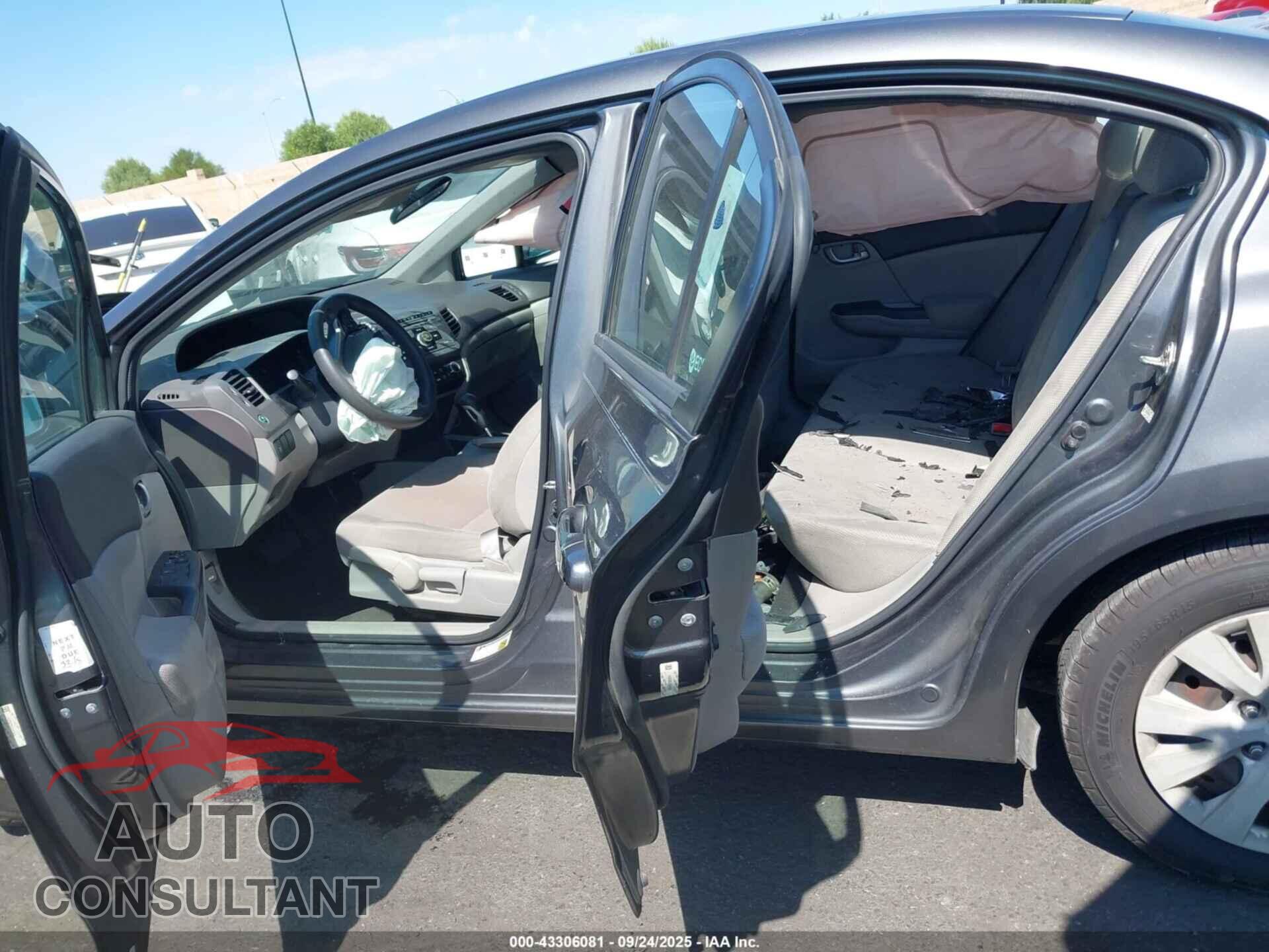 HONDA CIVIC 2012 - 2HGFB2F59CH610418