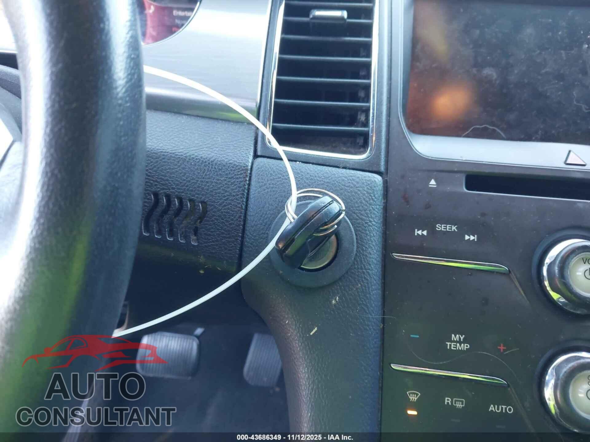 FORD TAURUS 2013 - 1FAHP2E82DG155385