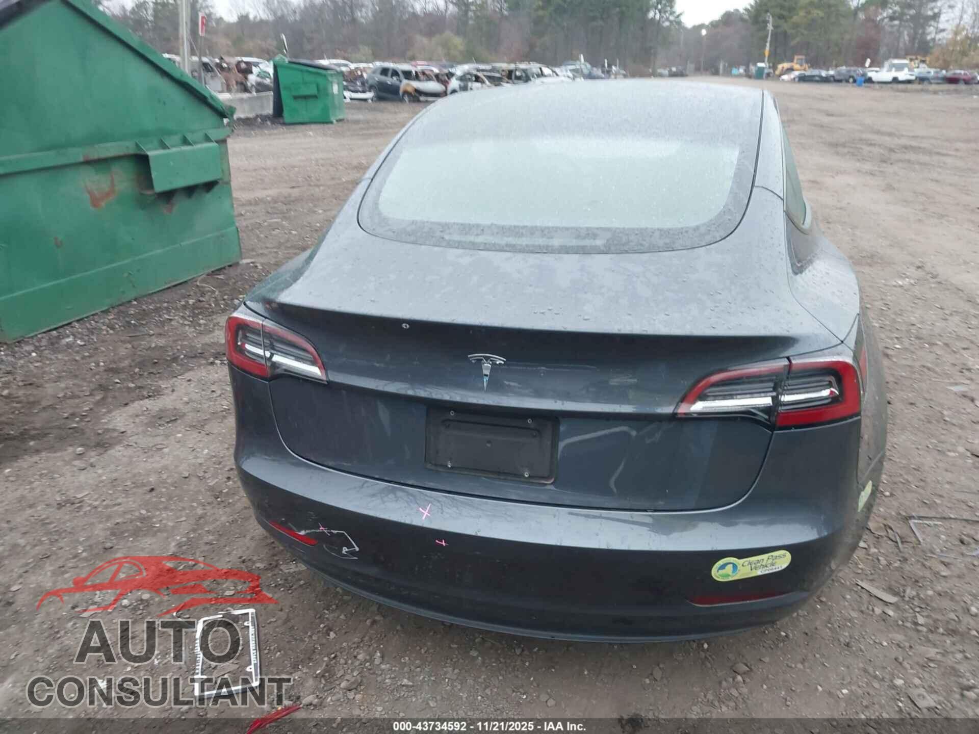 TESLA MODEL 3 2023 - 5YJ3E1EA5PF395794