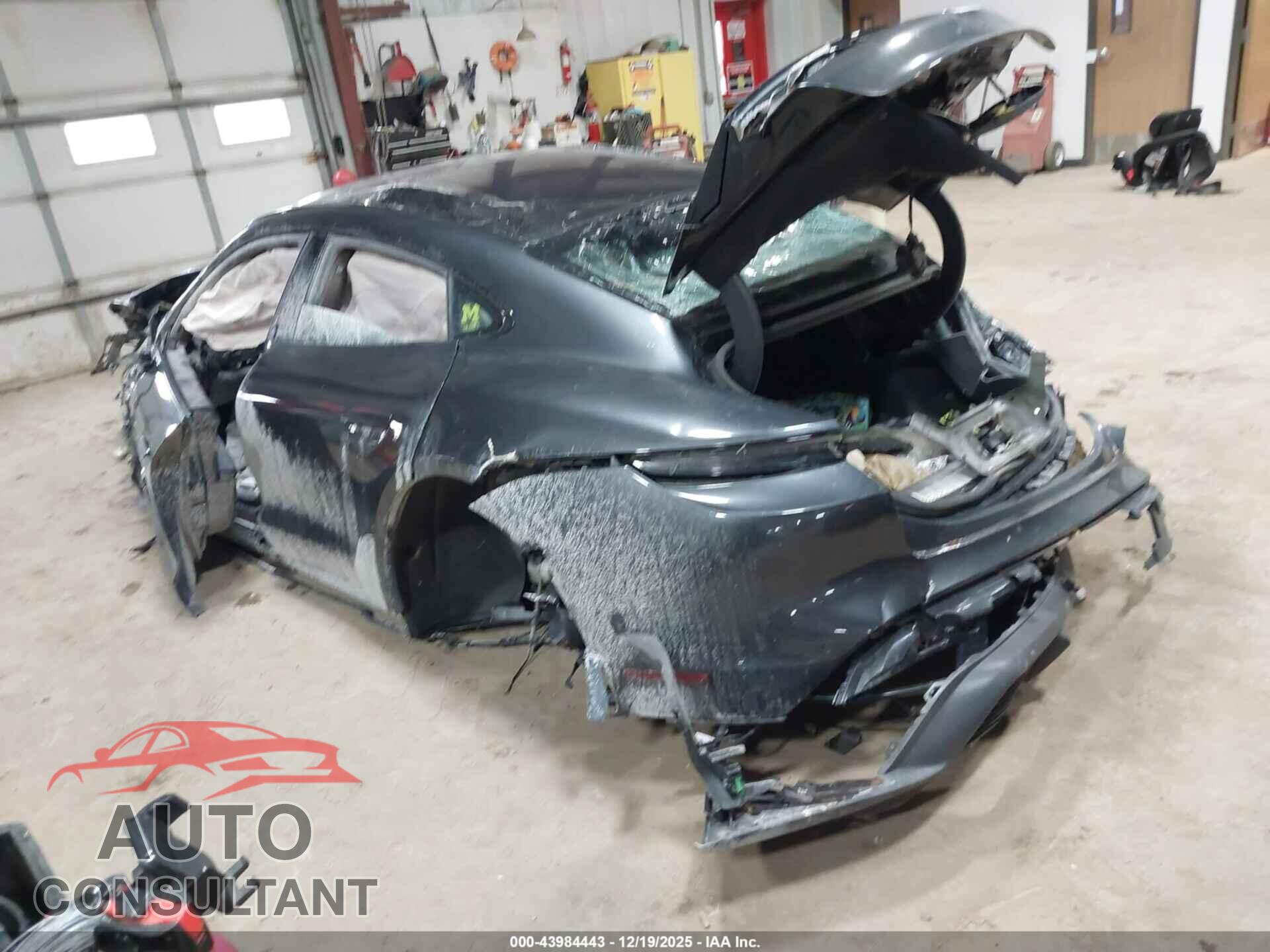 PORSCHE TAYCAN 2020 - WP0AC2Y19LSA72248
