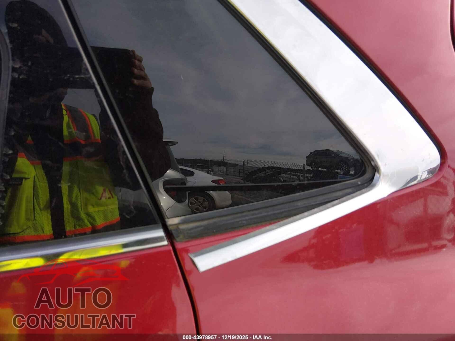 FORD ESCAPE 2020 - 1FMCU0DZ7LUA31006