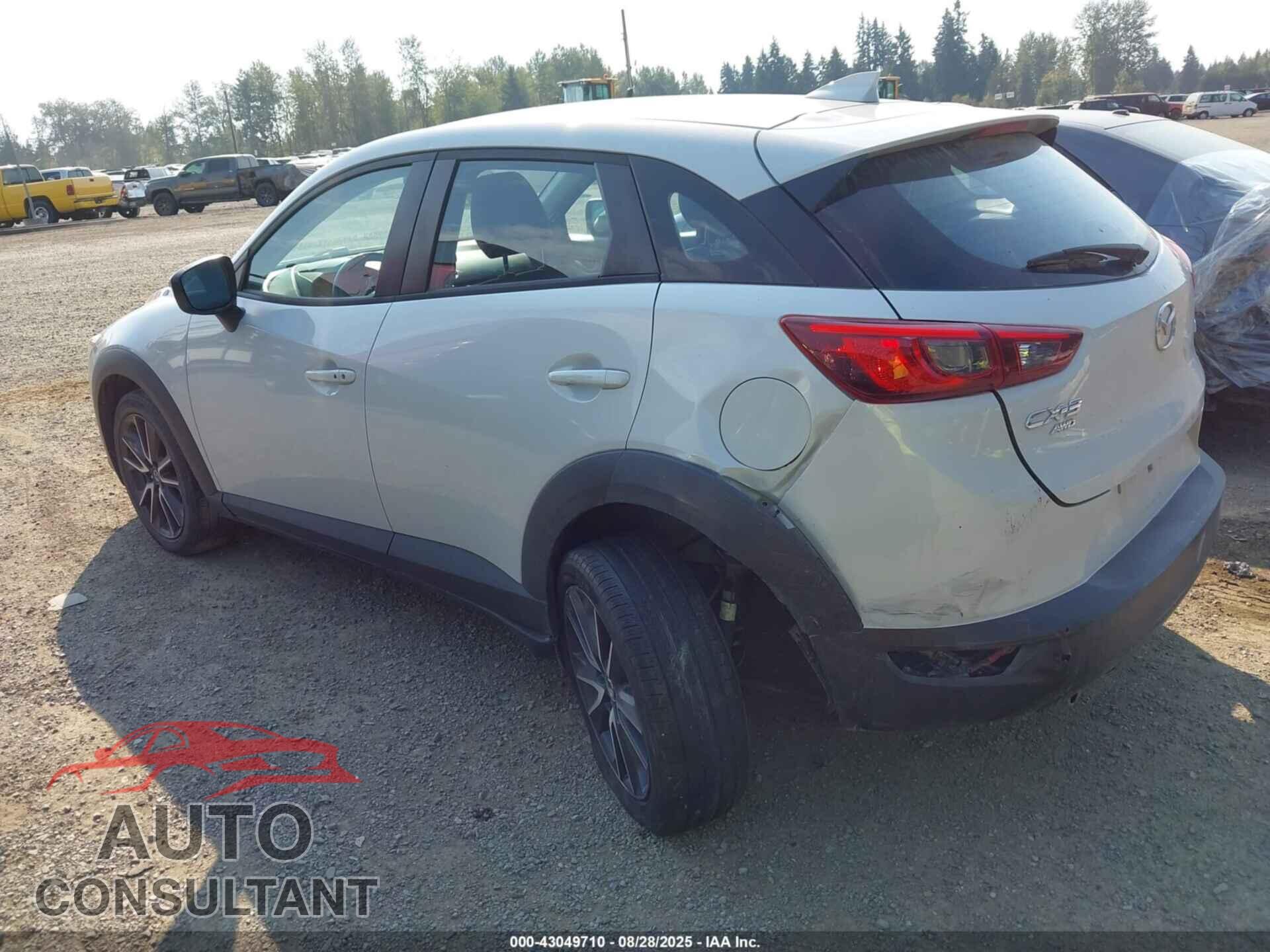 MAZDA CX-3 2018 - JM1DKFC73J0301080