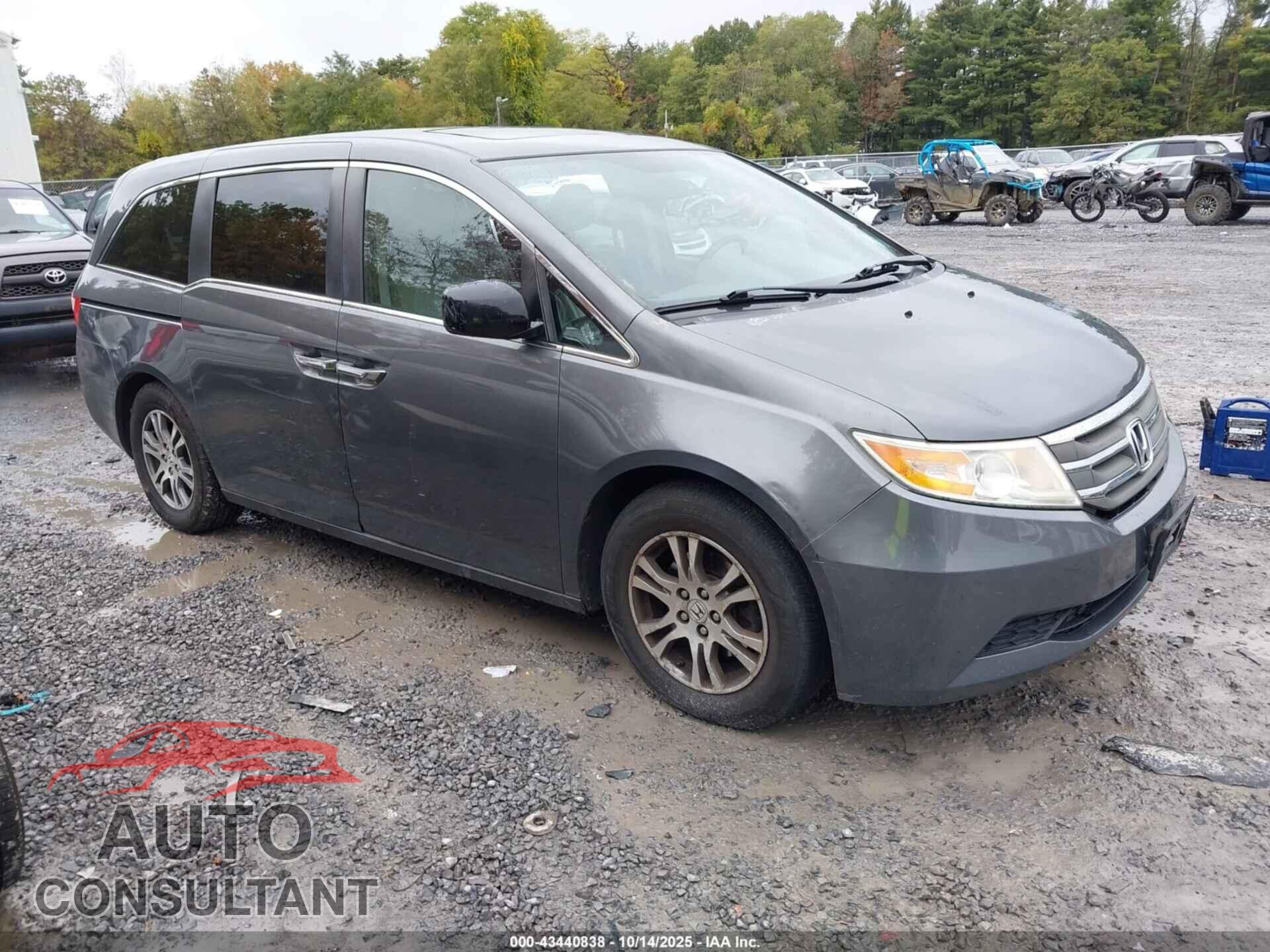 HONDA ODYSSEY 2013 - 5FNRL5H68DB021982