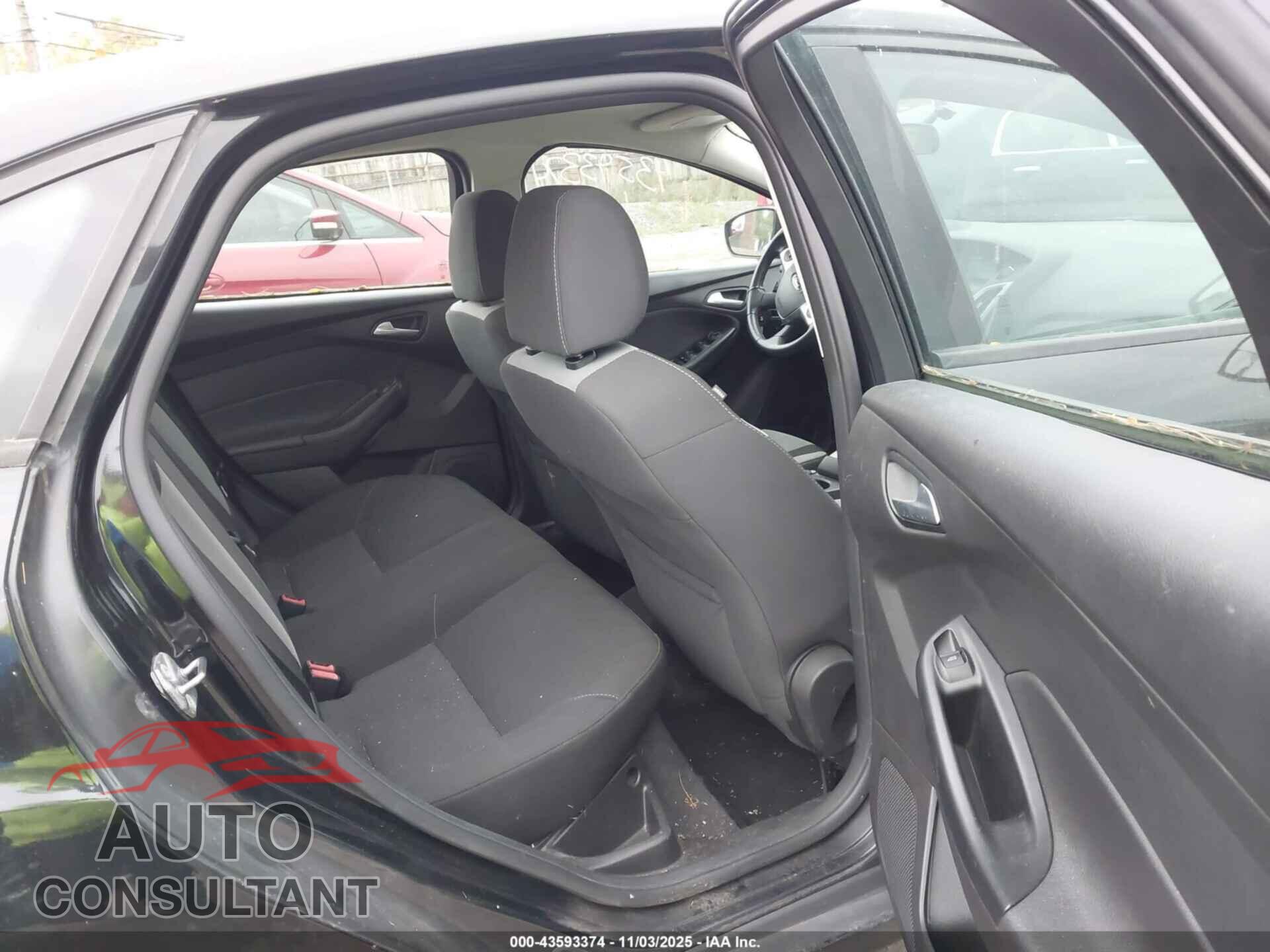 FORD FOCUS 2014 - 1FADP3F2XEL194748