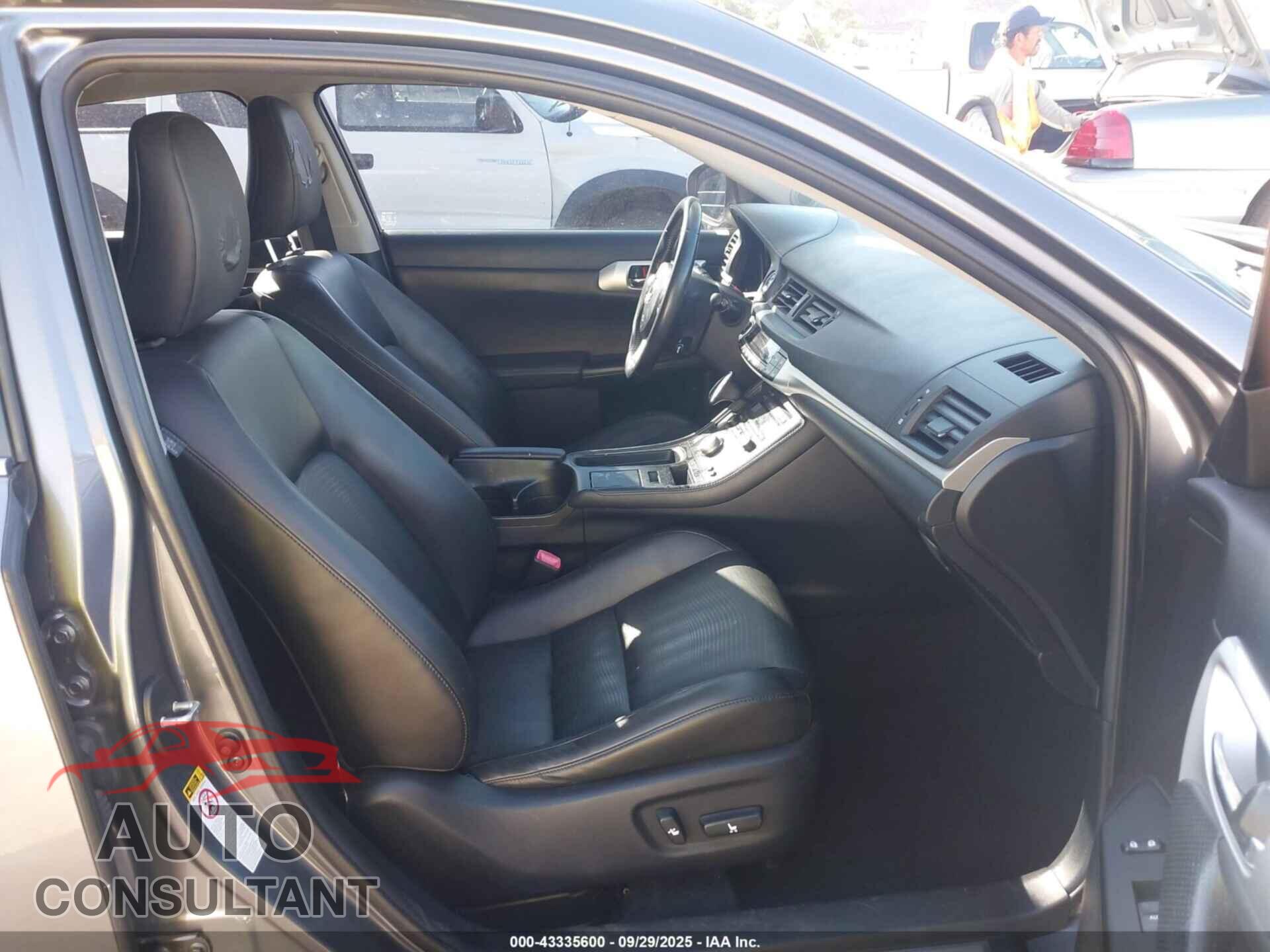LEXUS CT 200H 2013 - JTHKD5BH4D2128246