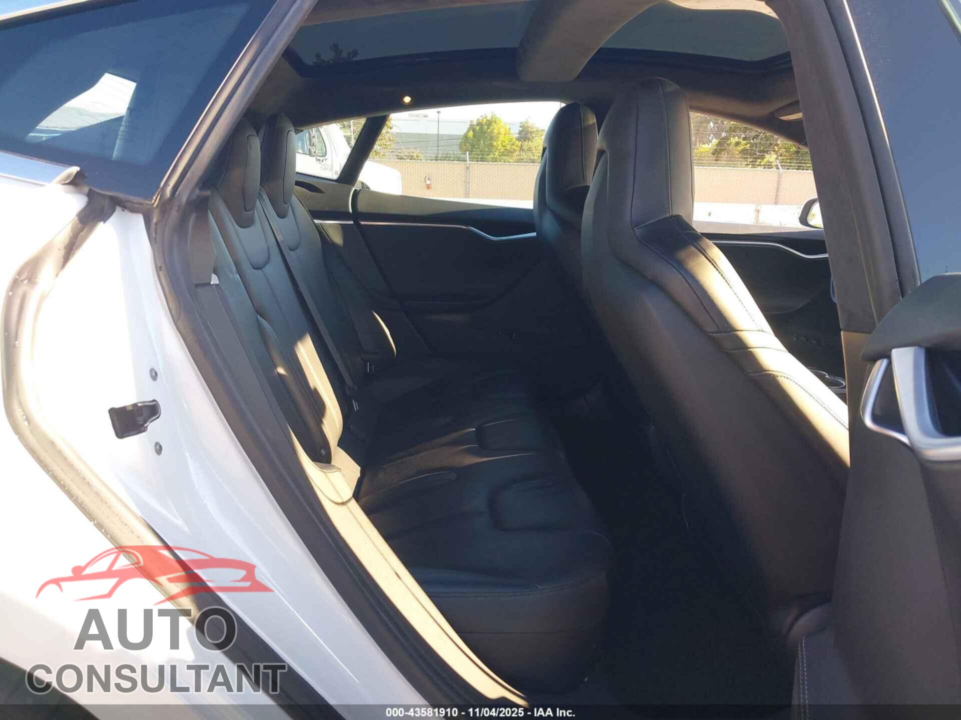 TESLA MODEL S 2015 - 5YJSA1H46FF094611