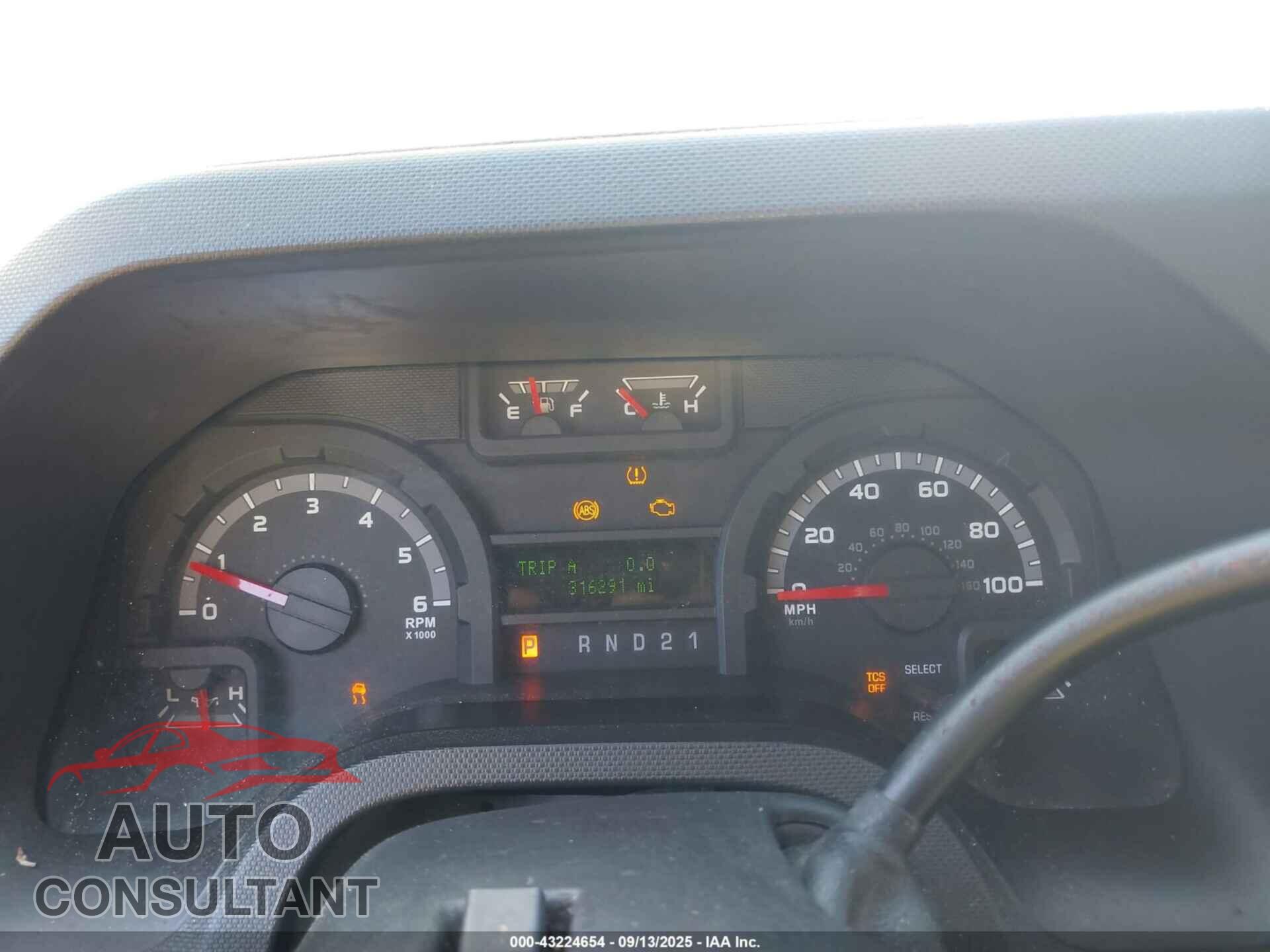 FORD E-350 SUPER DUTY 2012 - 1FDNE3BL8CDB33419