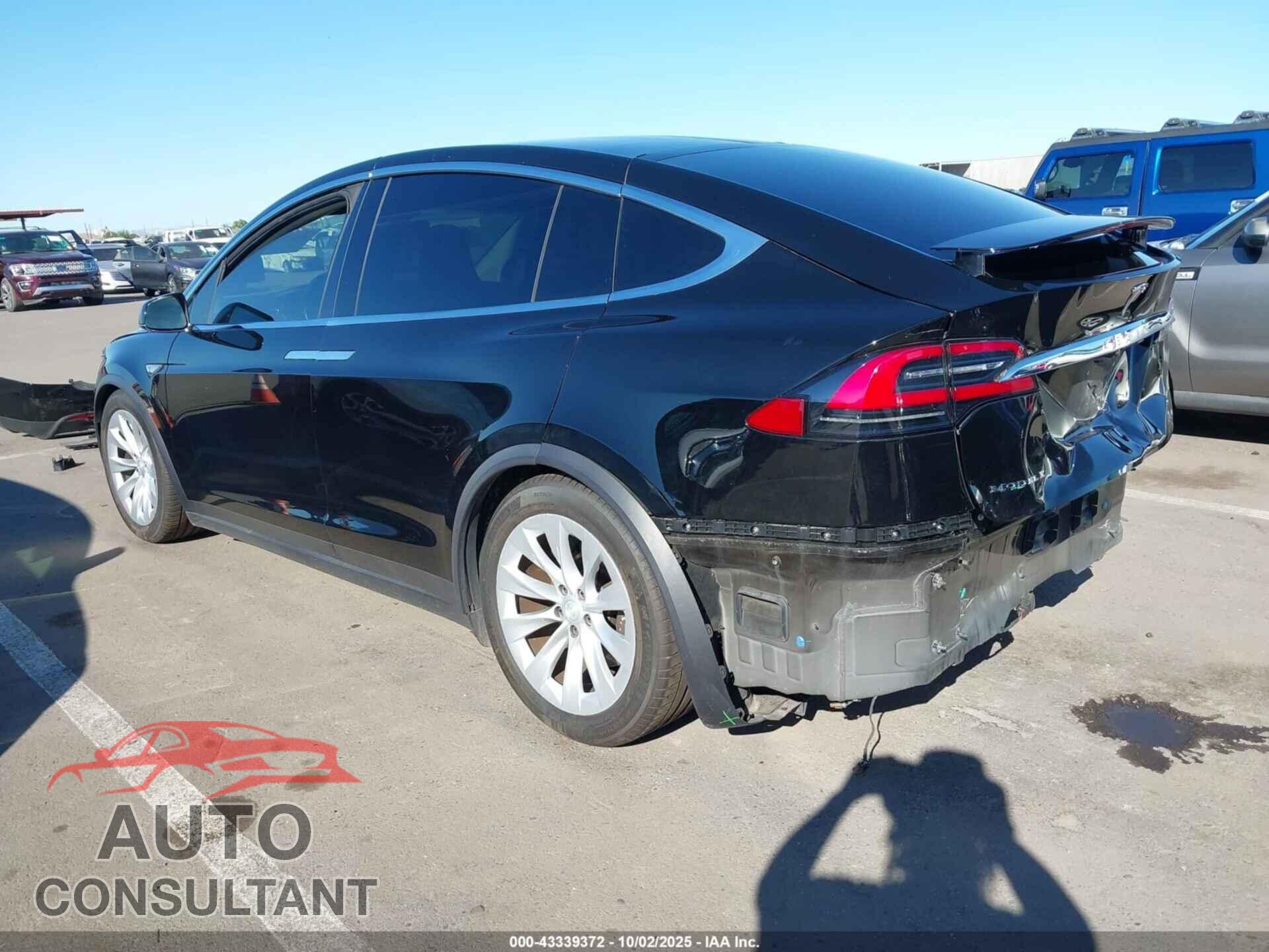 TESLA MODEL X 2016 - 5YJXCBE29GF015863