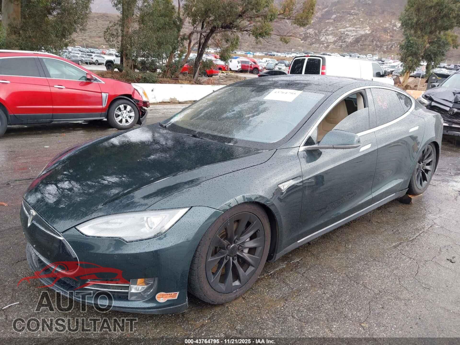 TESLA MODEL S 2014 - 5YJSA1H12EFP32339