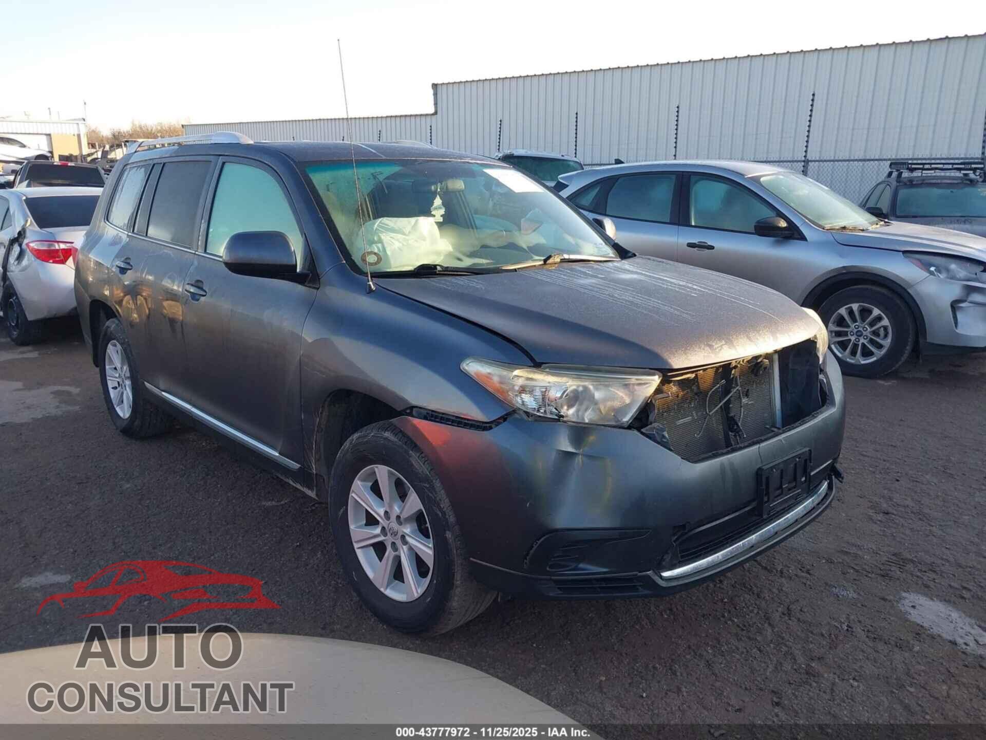 TOYOTA HIGHLANDER 2012 - 5TDBK3EH5CS158600