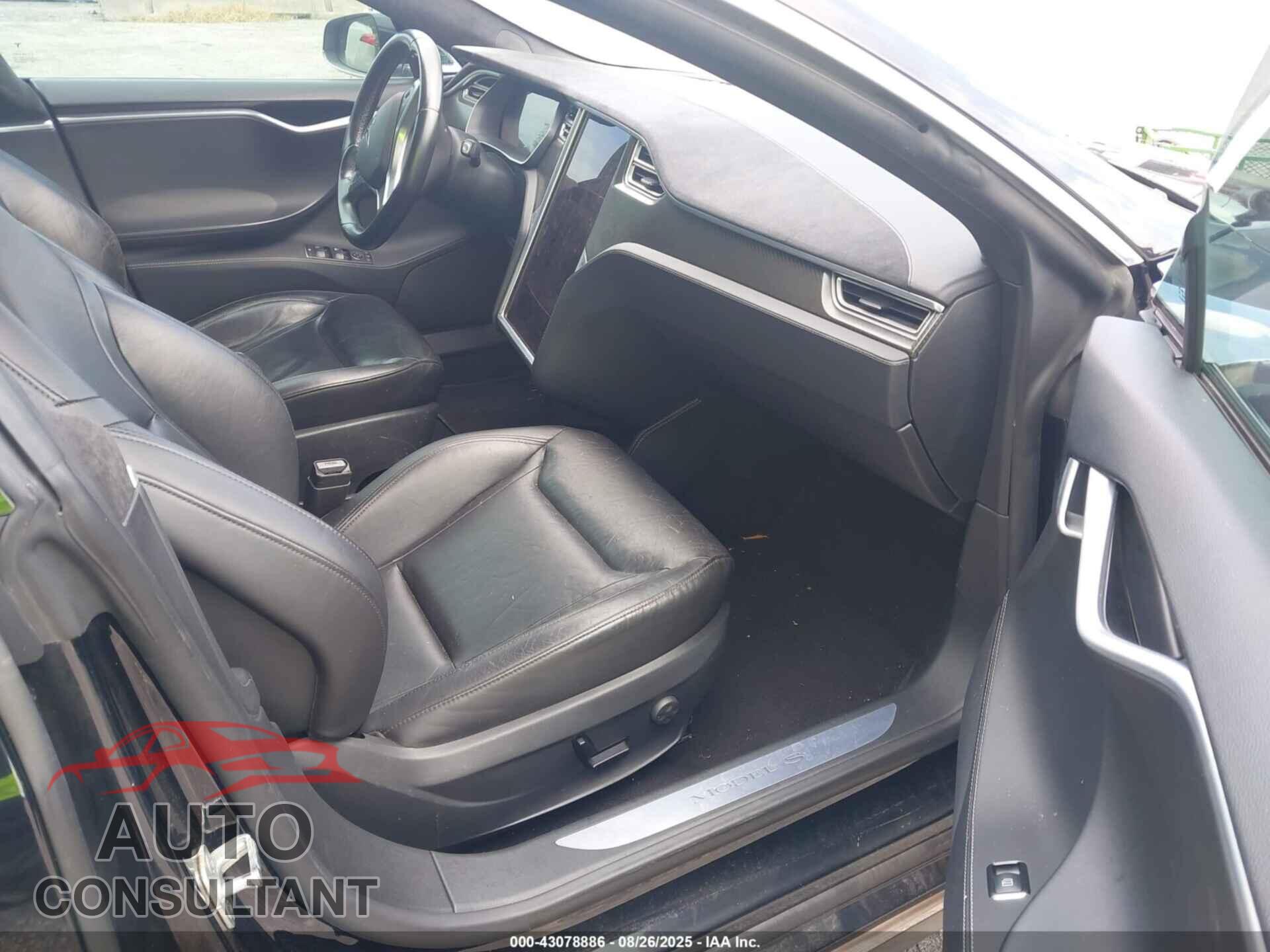 TESLA MODEL S 2015 - 5YJSA1H2XFFP68743