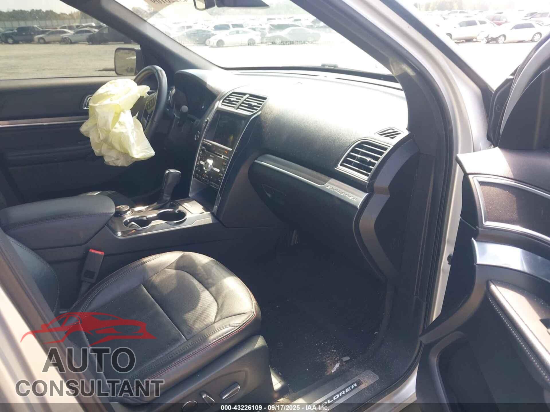 FORD EXPLORER 2018 - 1FM5K8GT1JGB15161