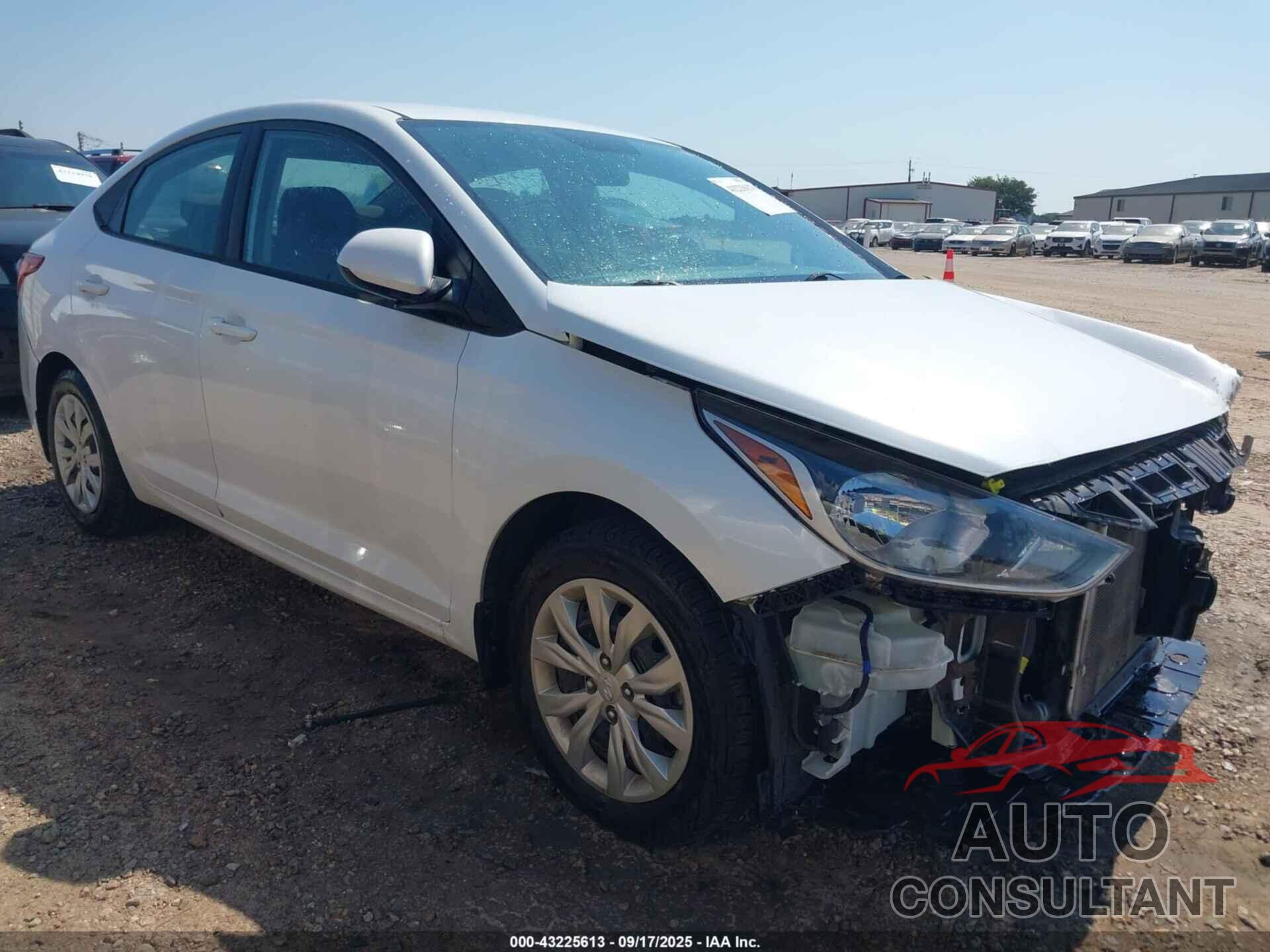 HYUNDAI ACCENT 2022 - 3KPC24A62NE155245