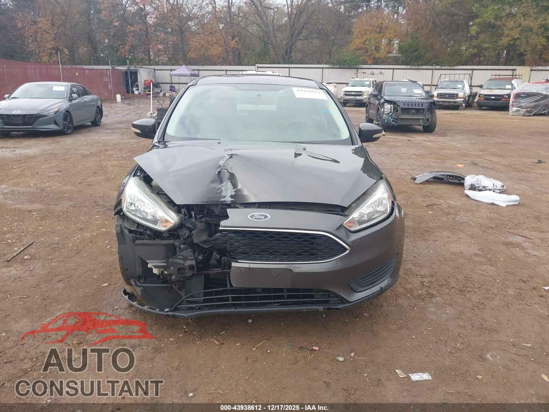 FORD FOCUS 2015 - 1FADP3F22FL218929