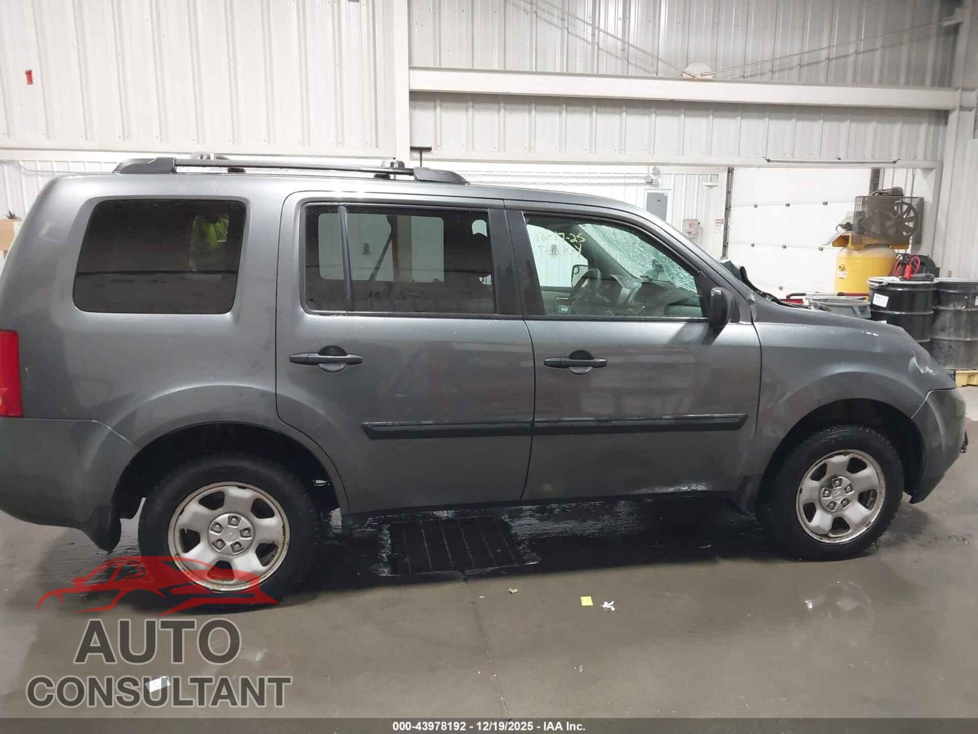 HONDA PILOT 2012 - 5FNYF4H21CB012890