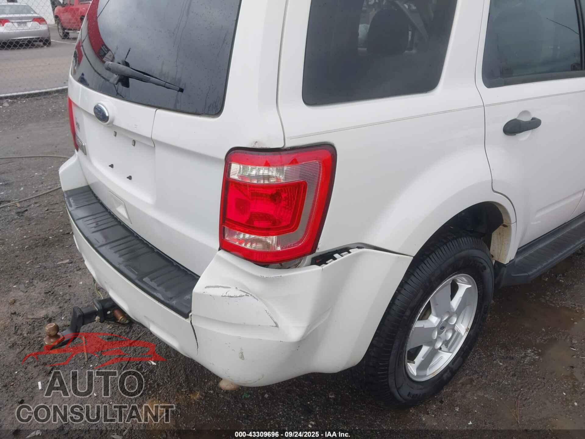 FORD ESCAPE 2011 - 1FMCU0D73BKA04314