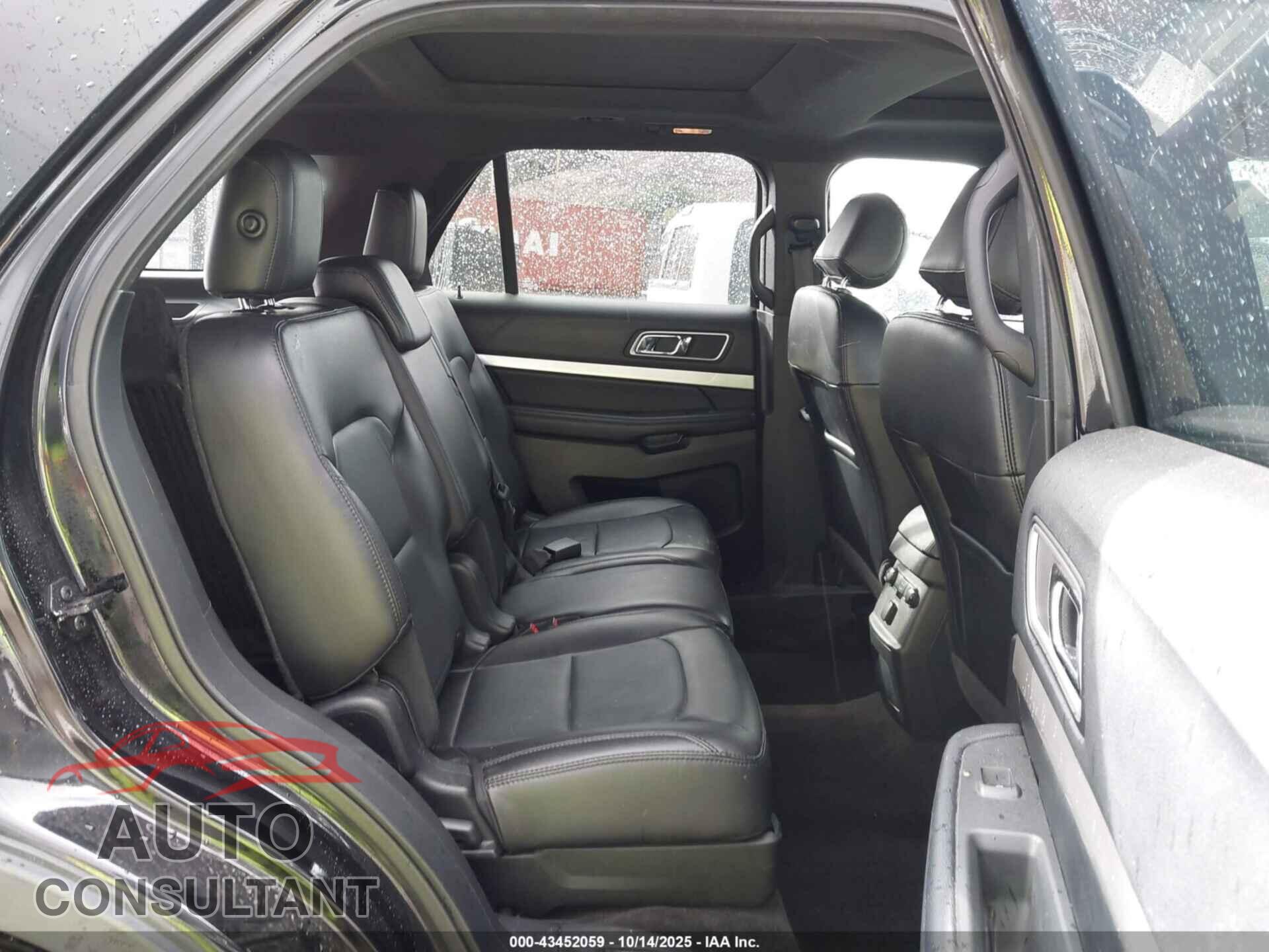FORD EXPLORER 2017 - 1FM5K8D80HGD74363