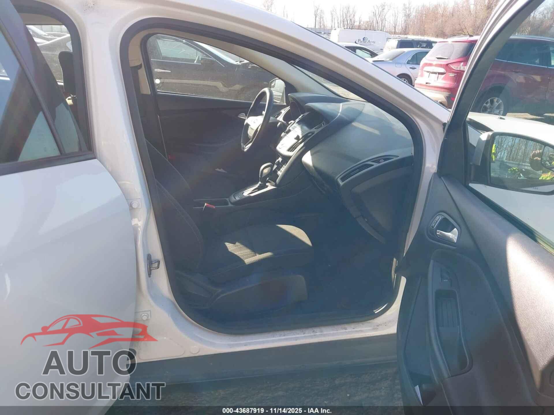 FORD FOCUS 2018 - 1FADP3FE4JL296499