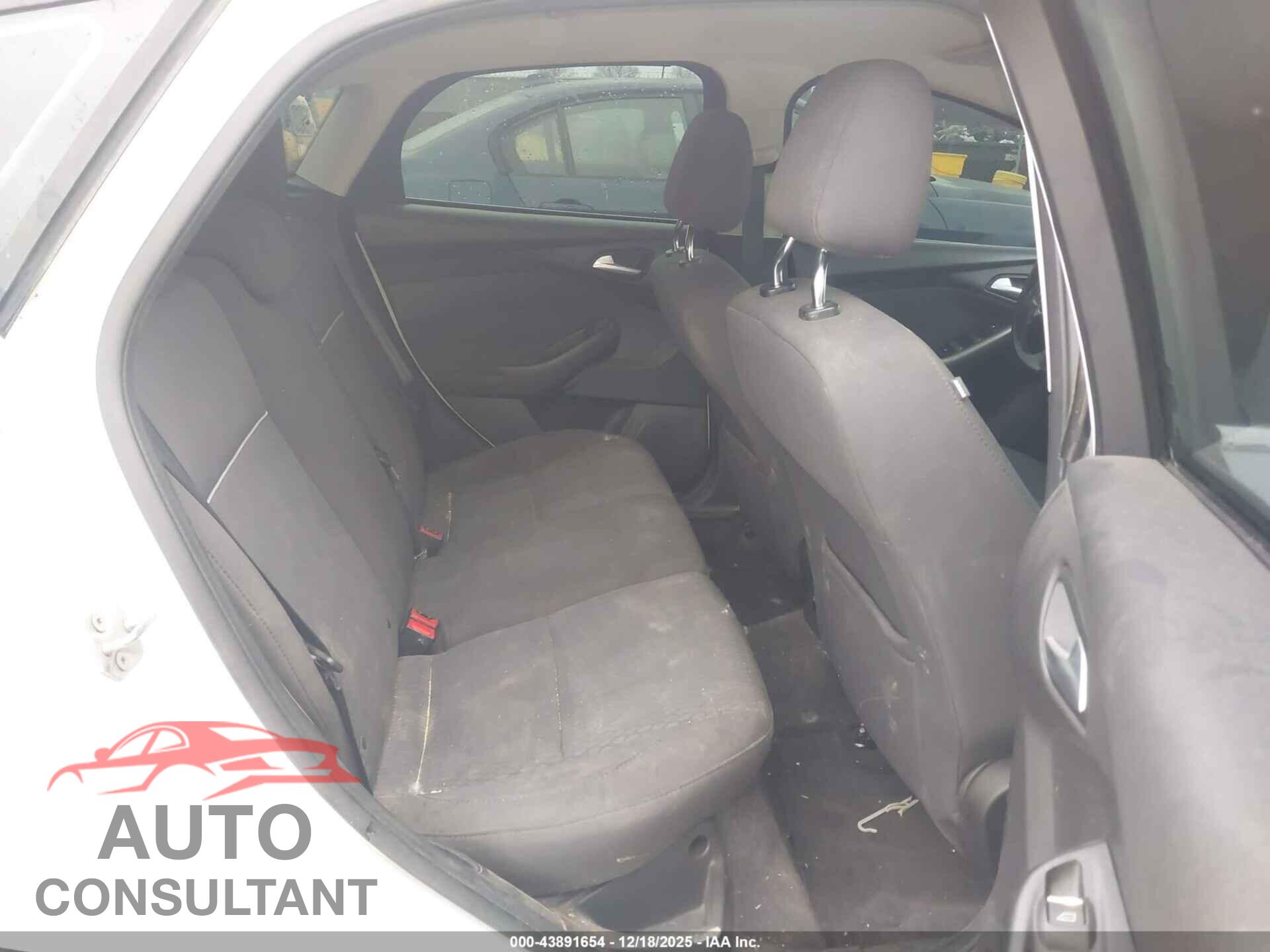 FORD FOCUS 2012 - 1FAHP3M23CL182619