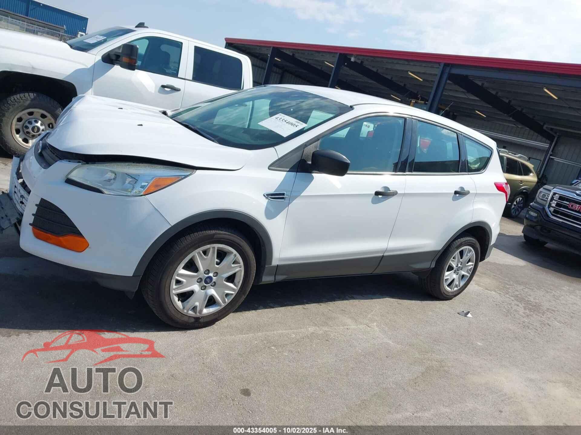 FORD ESCAPE 2016 - 1FMCU0F70GUC42226